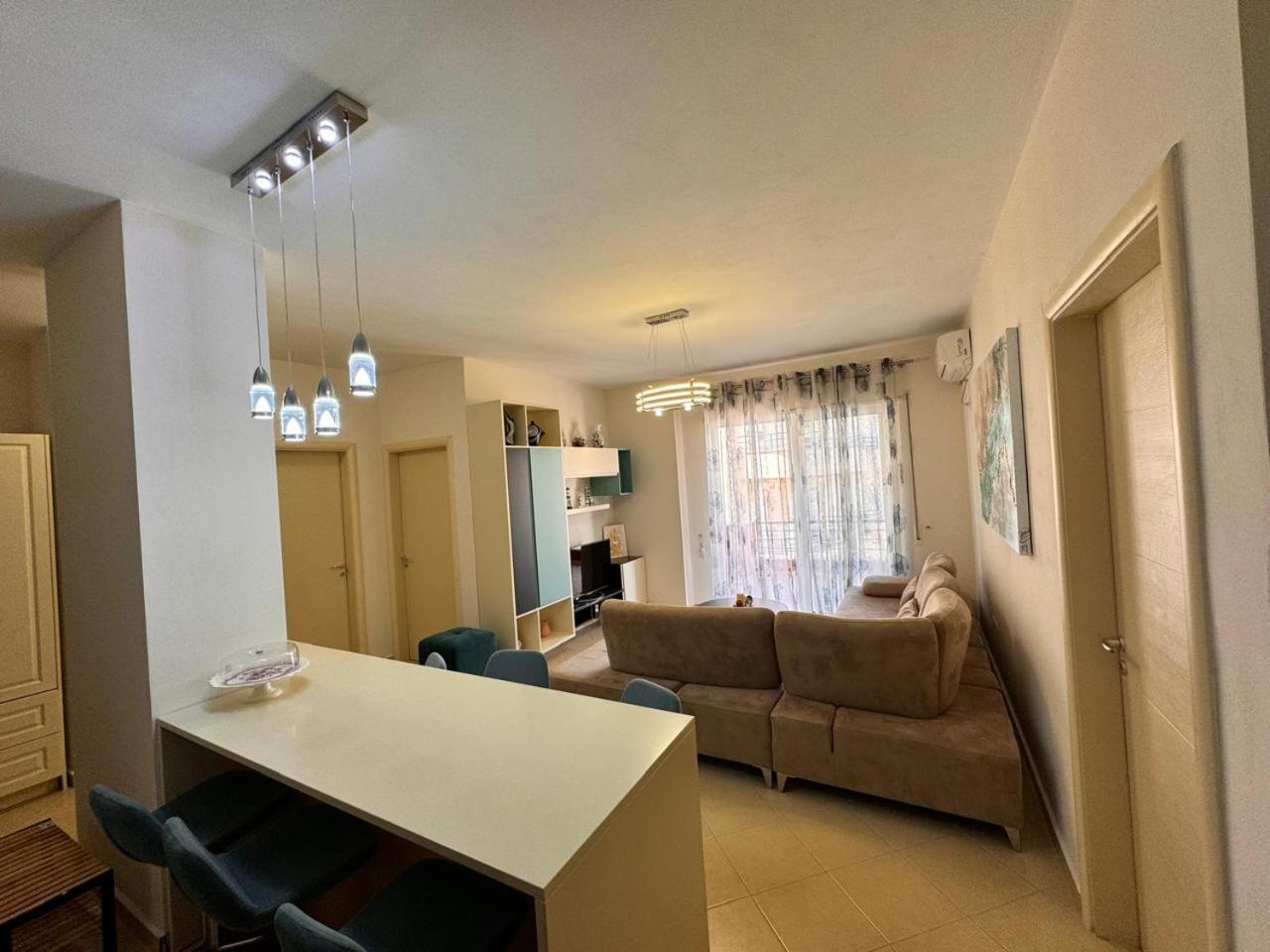 ZaYoM Apartment