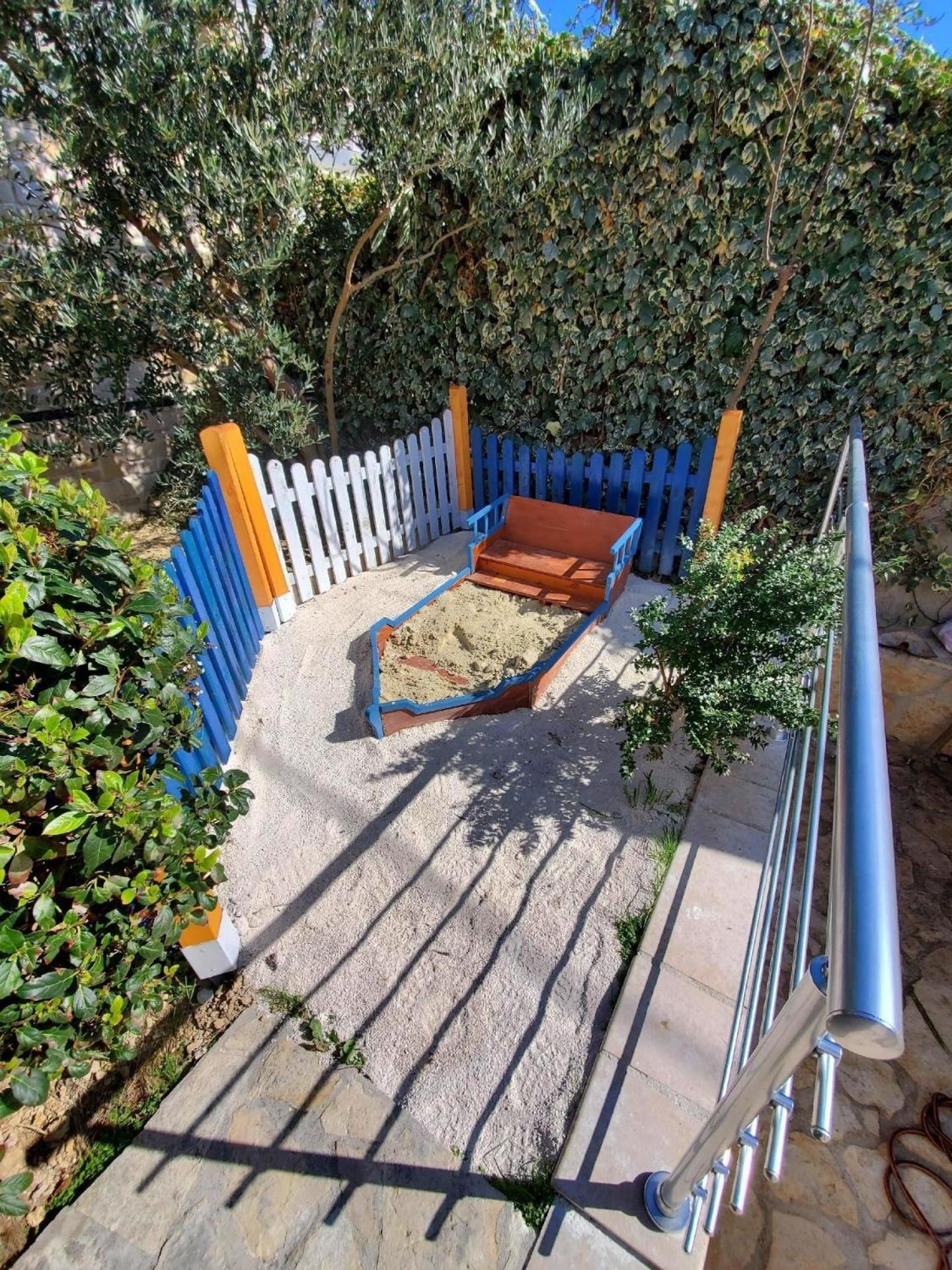 Haus In Stanići Mit Grünem Garten view 5