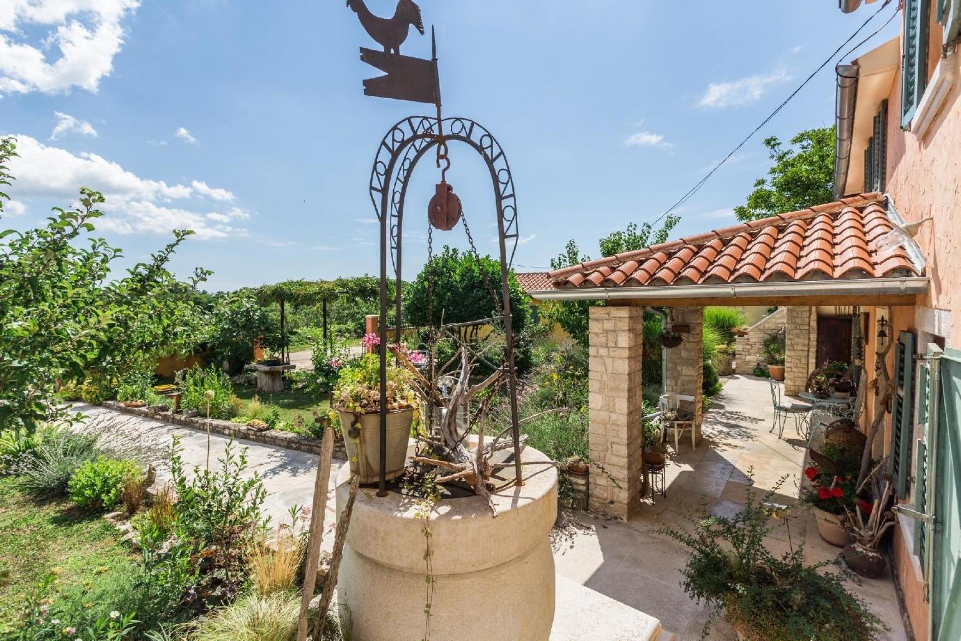 Ferienhaus mit Privatpool für 6 Personen ca 140 qm in Svetvincenat, Istrien Binnenland von Istrien