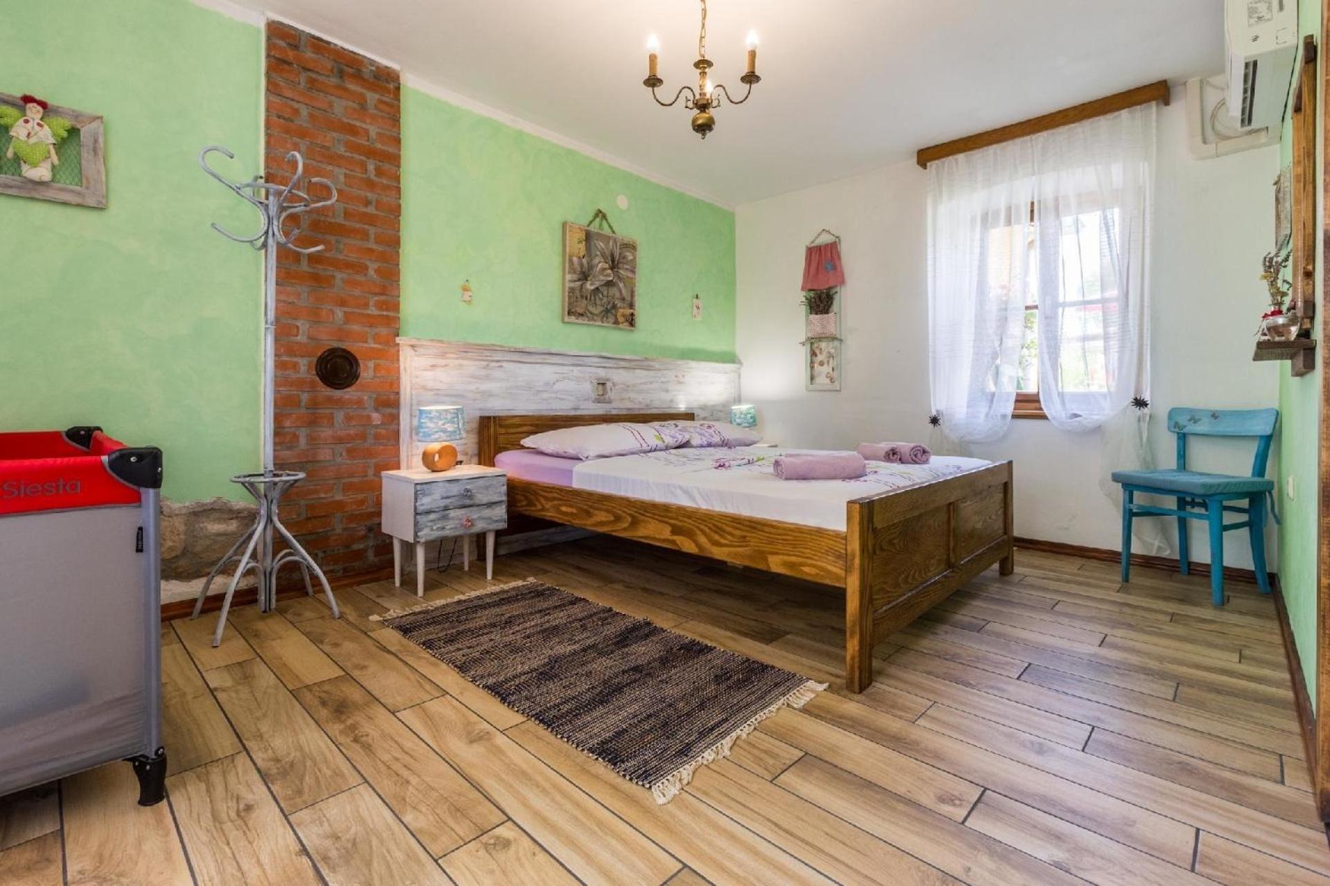 Ferienhaus mit Privatpool für 6 Personen ca 140 qm in Svetvincenat, Istrien Binnenland von Istrien