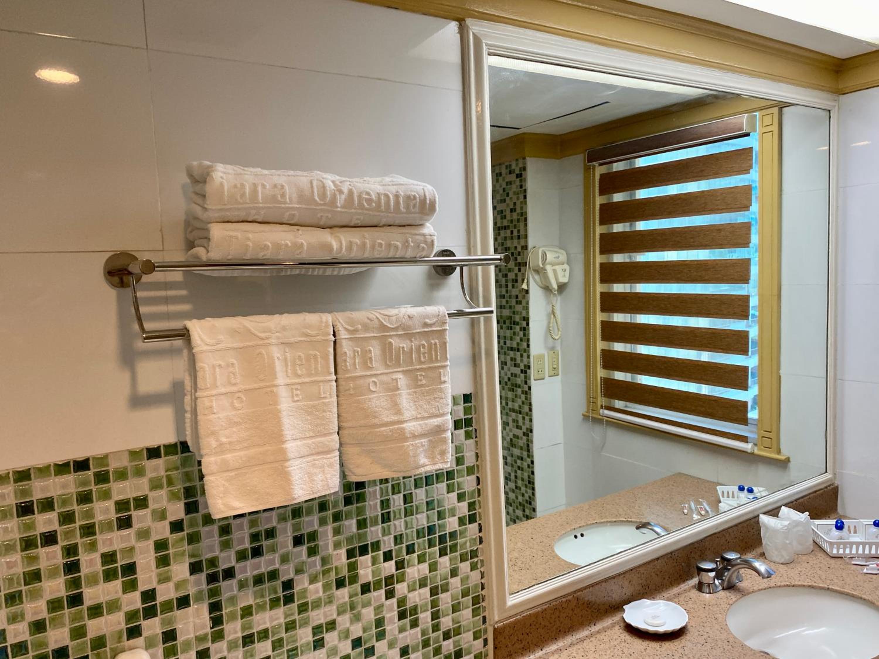 Maharaja Oriental Suite Makati