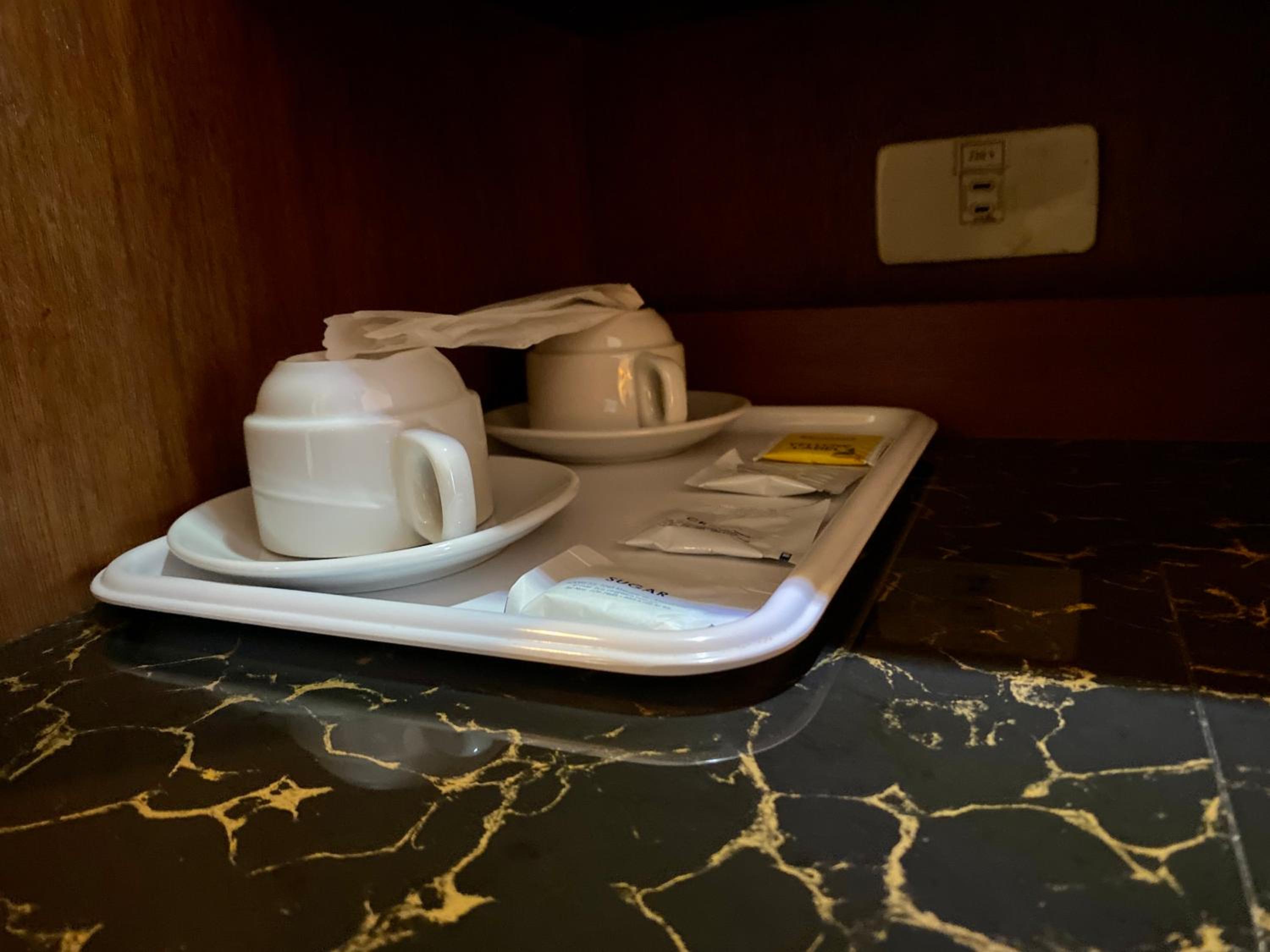 Maharaja Oriental Suite Makati