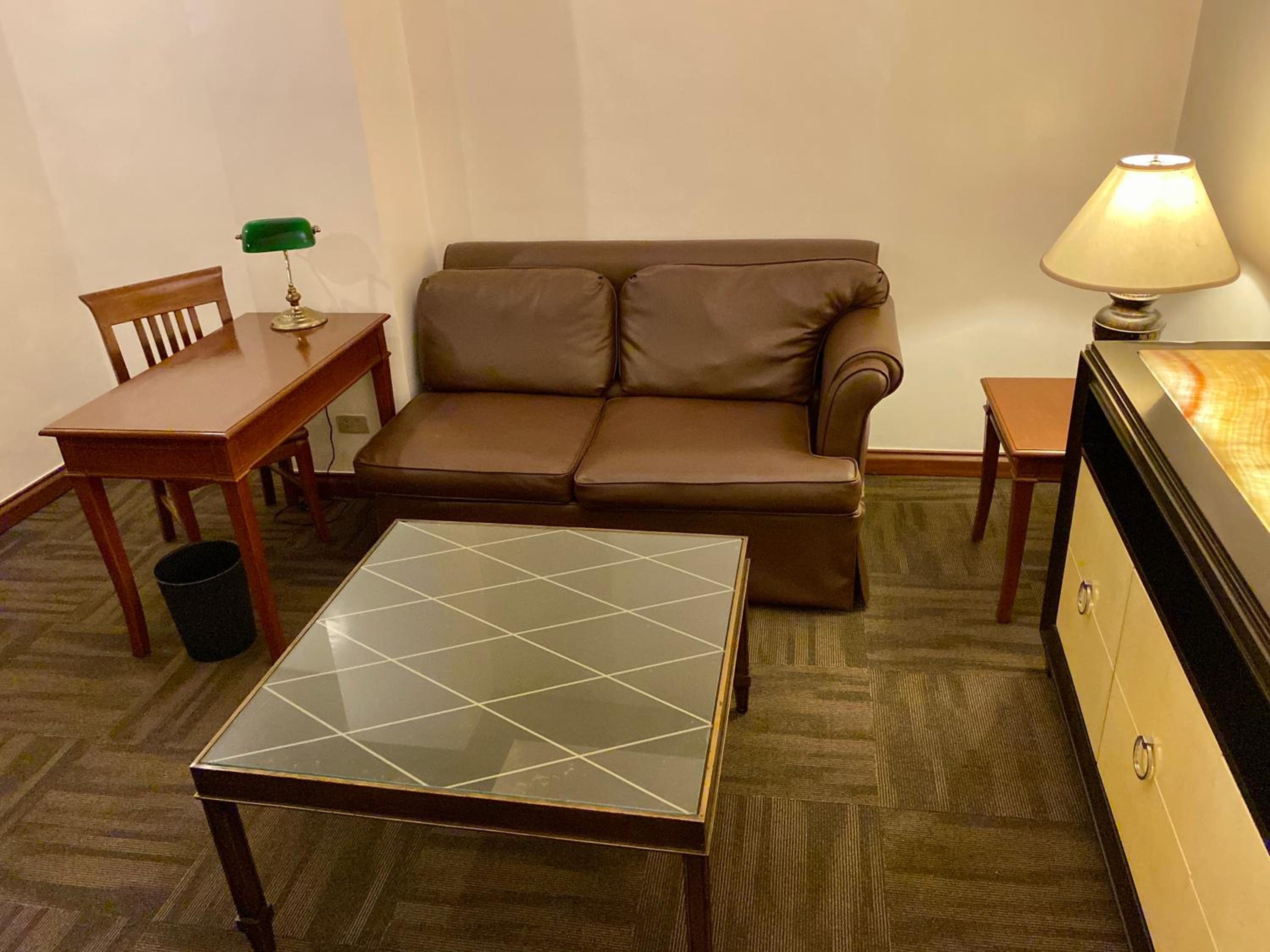 Maharaja Oriental Suite Makati