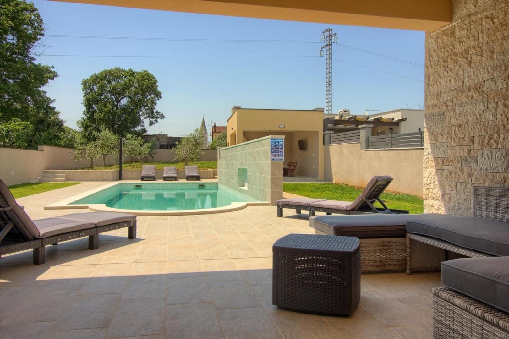 Ferienhaus mit Privatpool für 8 Personen ca 120 qm in Šišan, Istrien Südküste von Istrien view 3