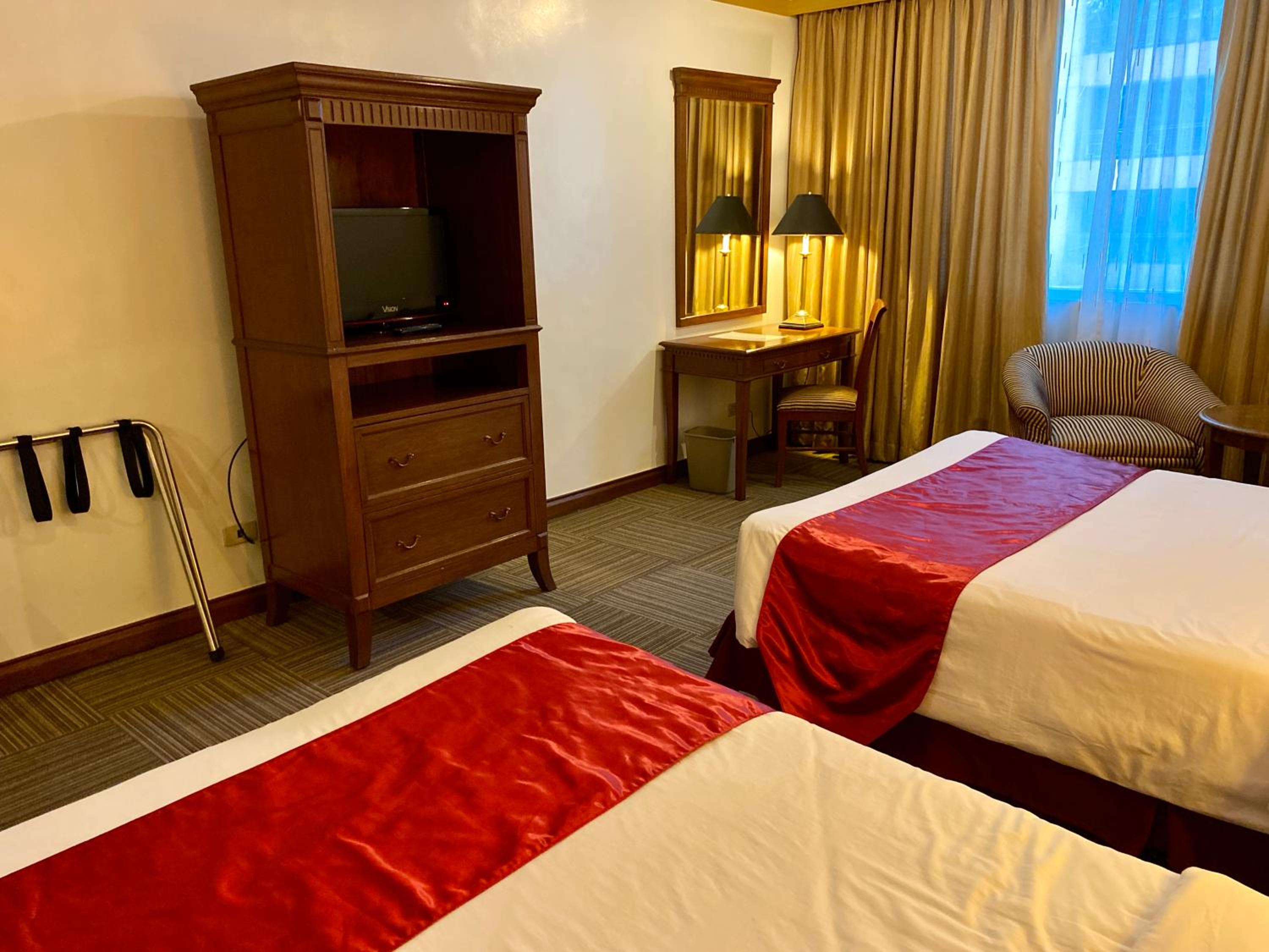 Maharaja Oriental Suite Makati