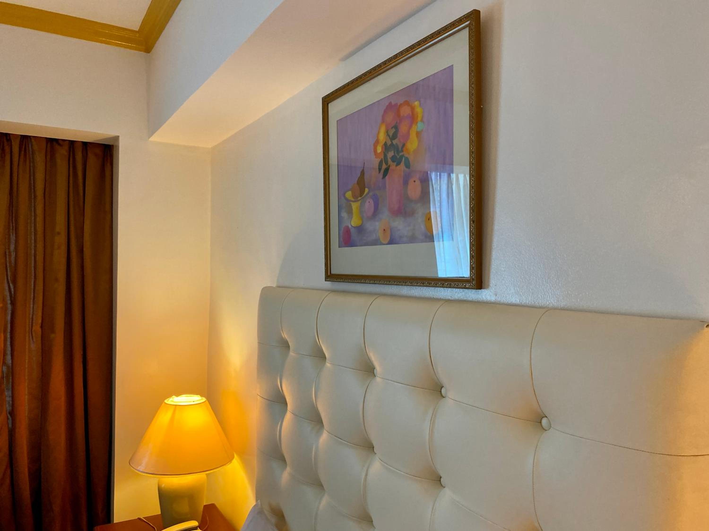 Maharaja Oriental Suite Makati