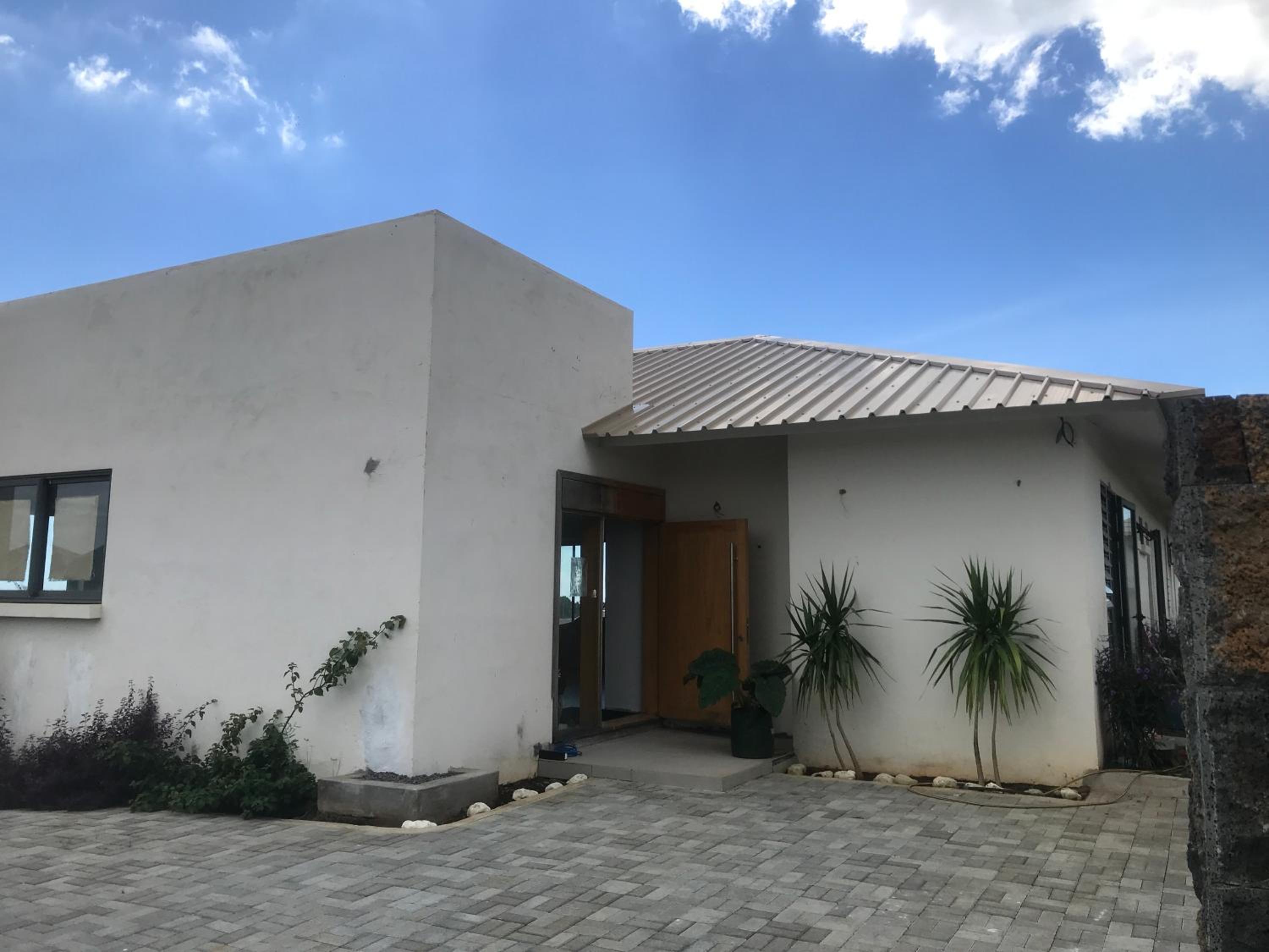 AlexJ Residence