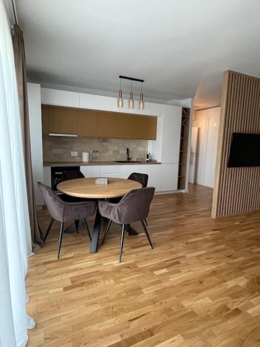 Modern 1Bdr Băneasa view 3