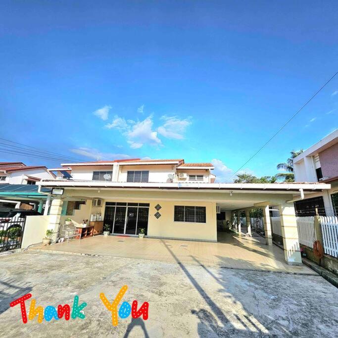 Sabah homestay 16pax stay near Imago 15minutes strong WiFi Gathering Environment house photo 2