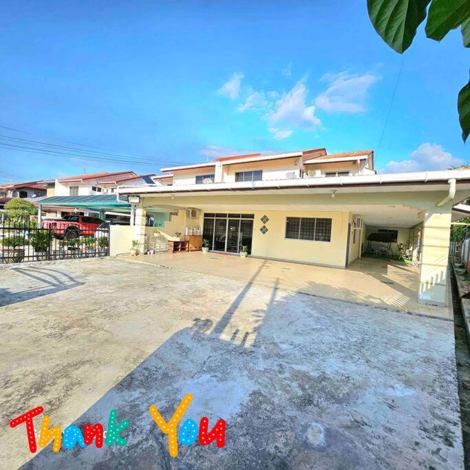 Sabah homestay 16pax stay near Imago 15minutes strong WiFi Gathering Environment house photo 3