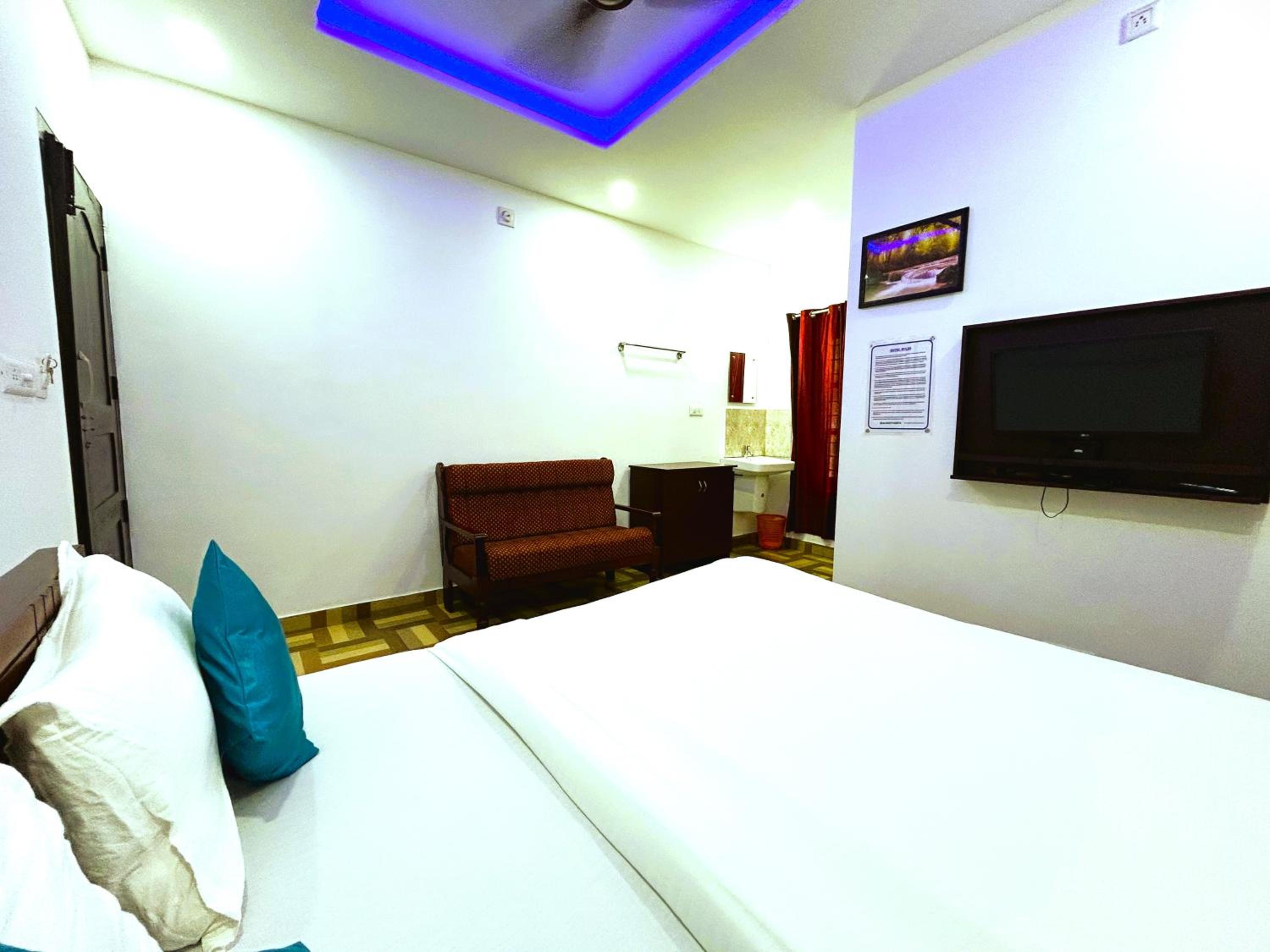 Deluxe Residency