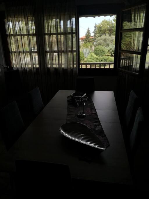 Villa next to the beach view 3