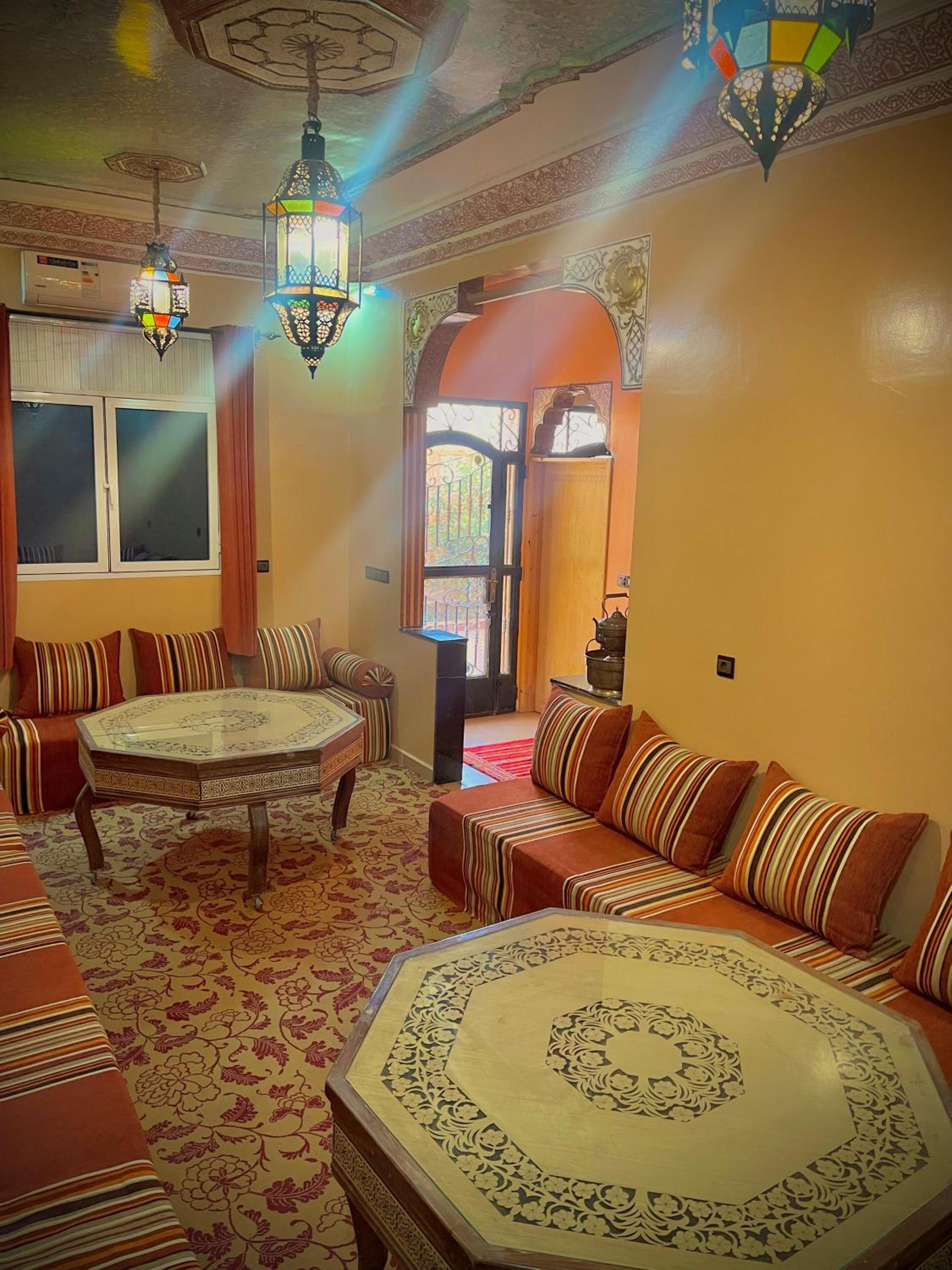 lounge