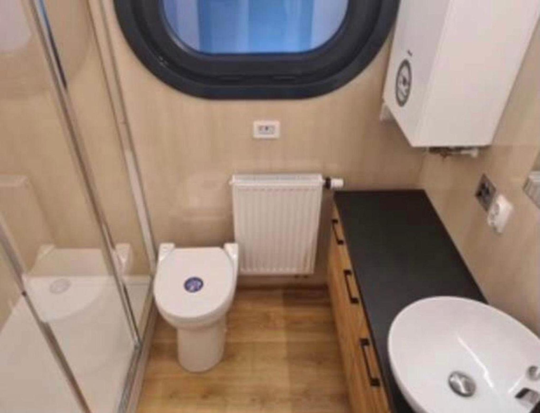 Hausboot Schiff fur 4 Personen ca 33 qm in Braunsbedra, Sachsen-Anhalt Halle-Saale-Unstrut-Region - Property Image 12