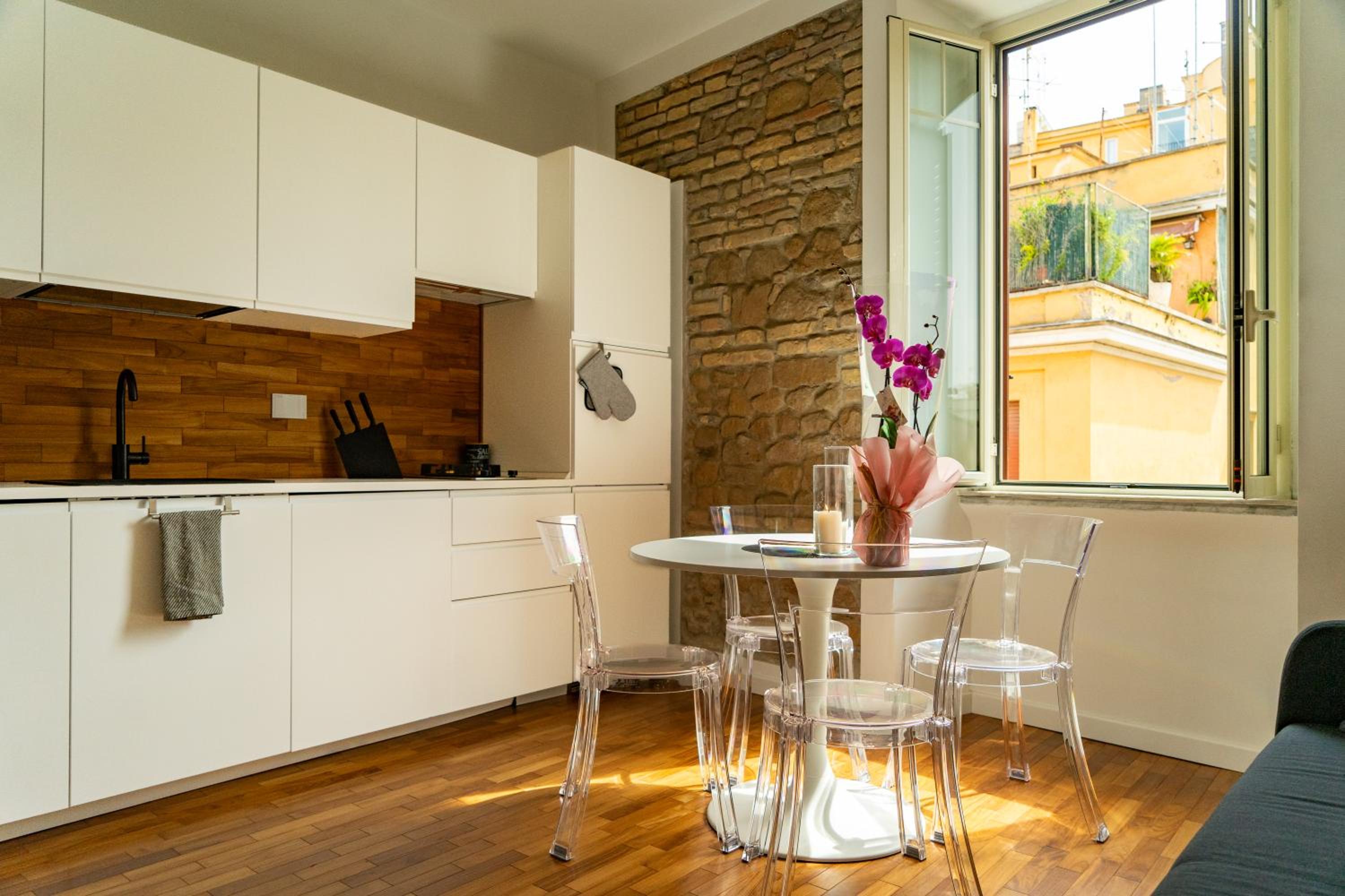 Domus in Trastevere Luxury Apartment