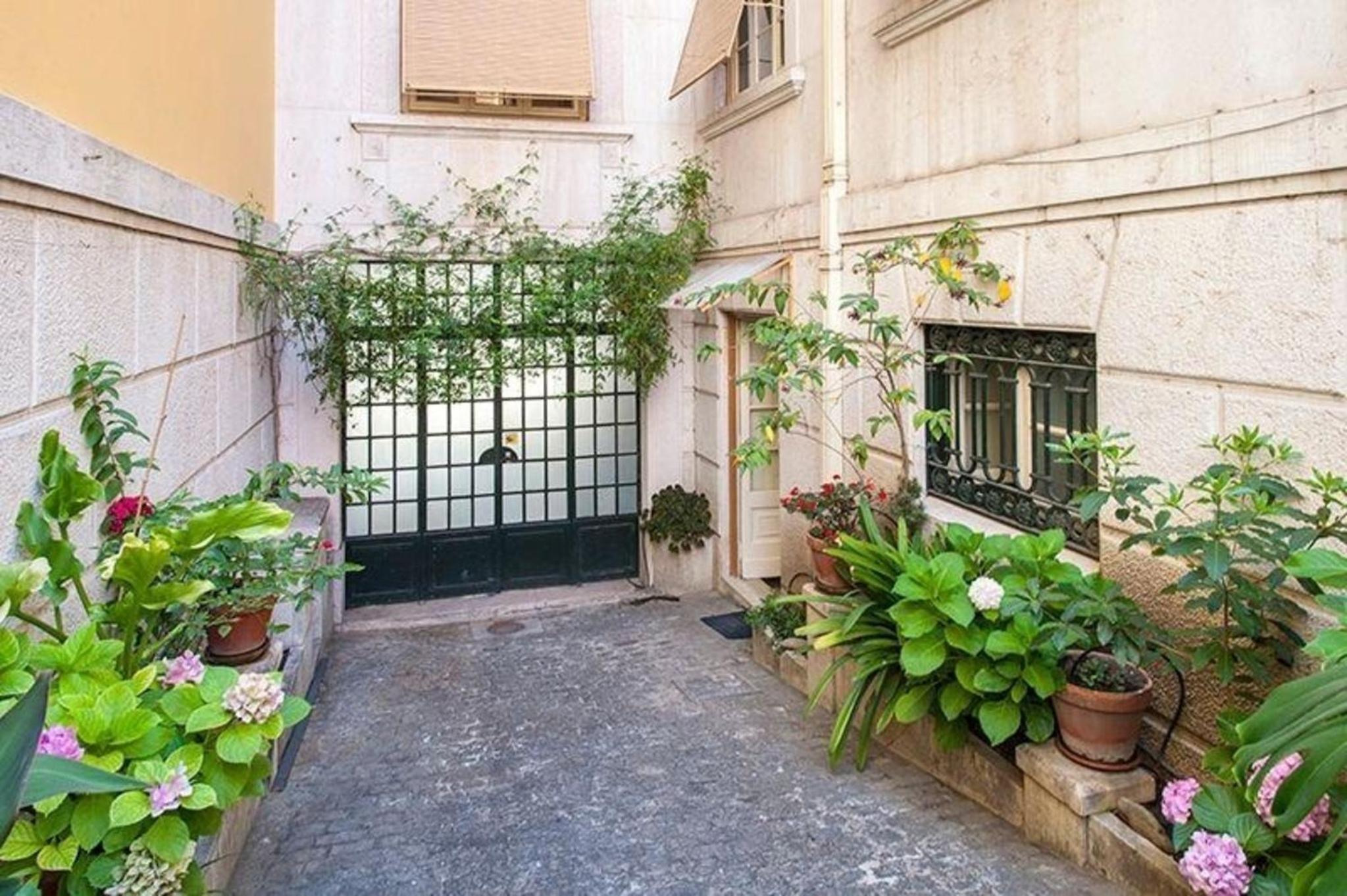 Ferienwohnung für 9 Personen 1 Kind ca 180 qm in Lissabon, Regio de Lisboa Costa de Lisboa view 4