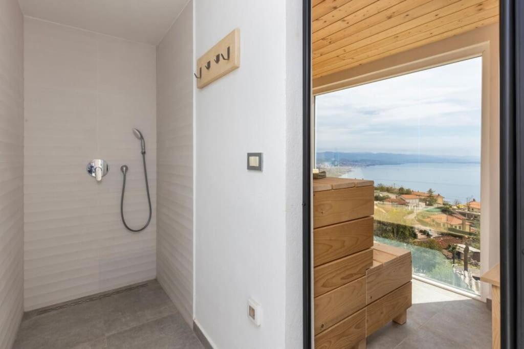 Apartman 2B view 2