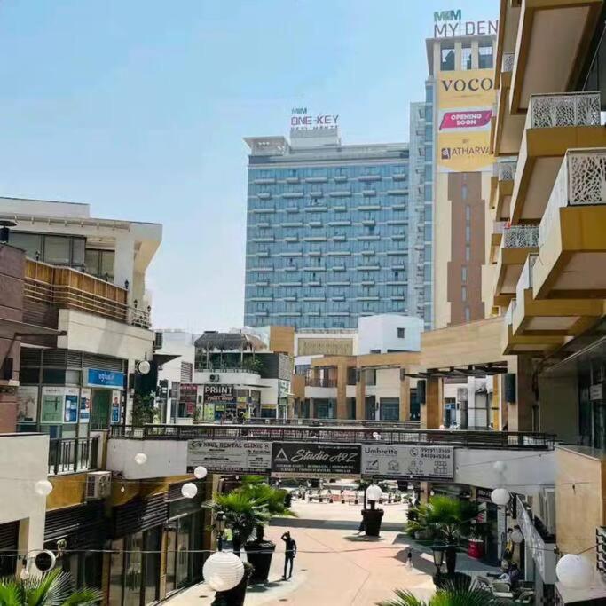 Luxury Studios Key8 (2BHK) with Pretty Urbana View