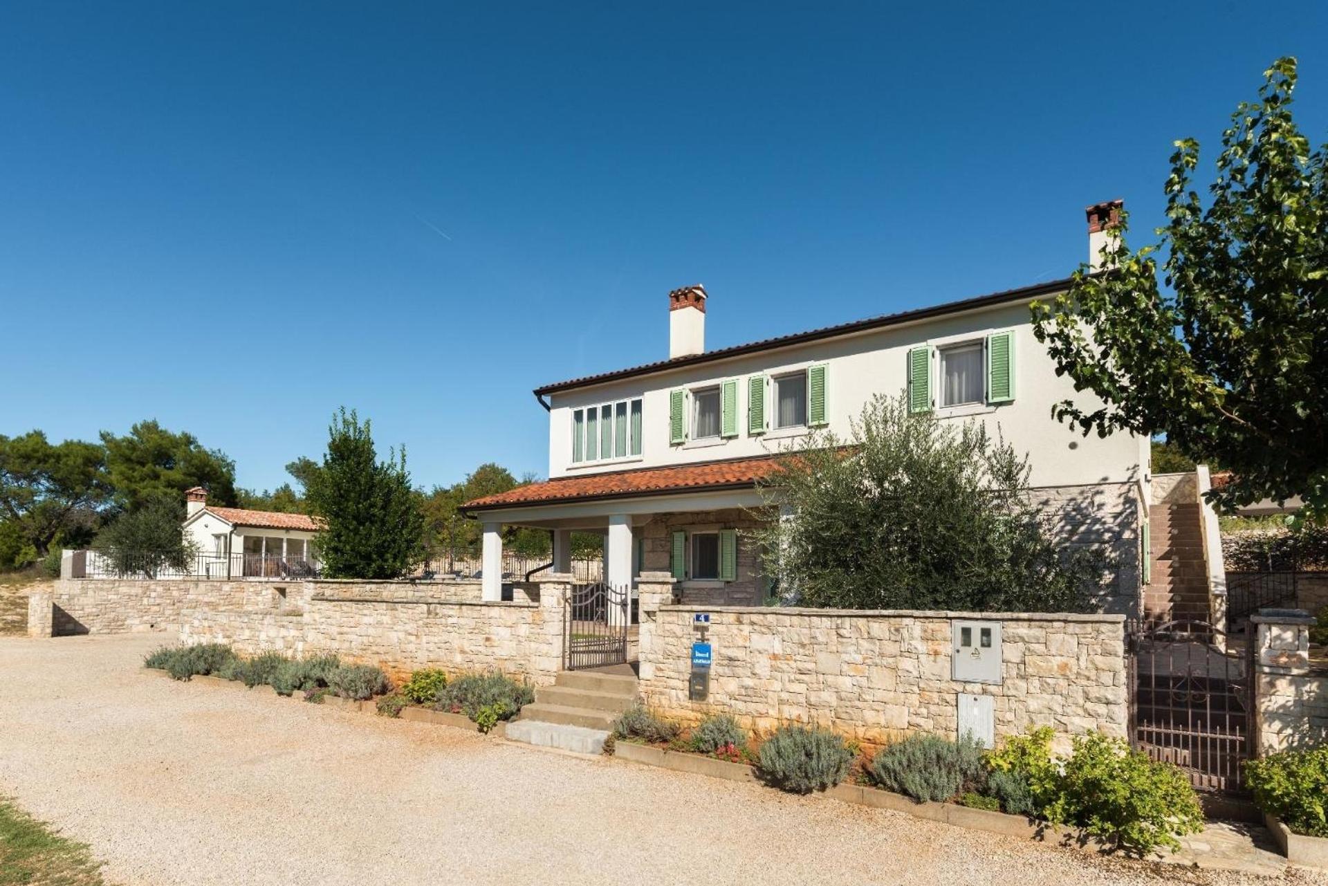 Villa Mare view 4
