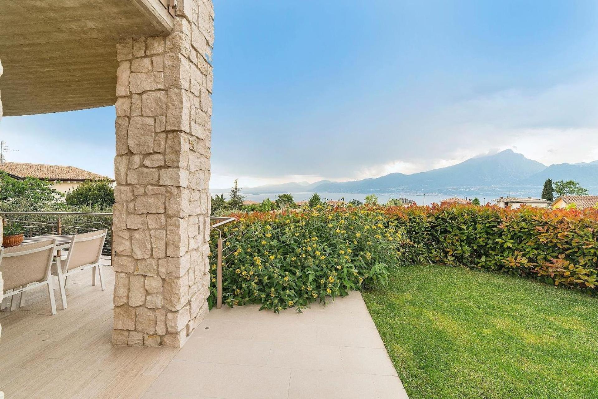 Ferienwohnung für 4 Personen ca 70 qm in Torri del Benaco, Gardasee Ostufer Gardasee view 3