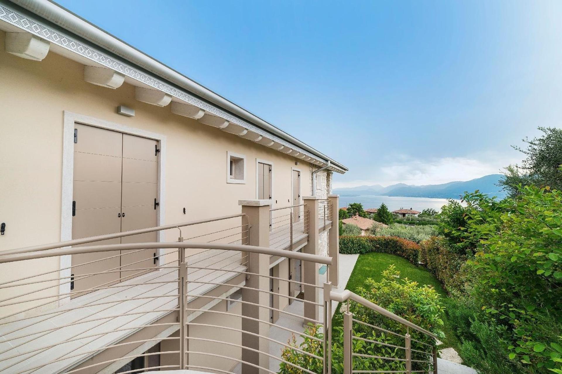 Ferienwohnung für 4 Personen ca 70 qm in Torri del Benaco, Gardasee Ostufer Gardasee view 4