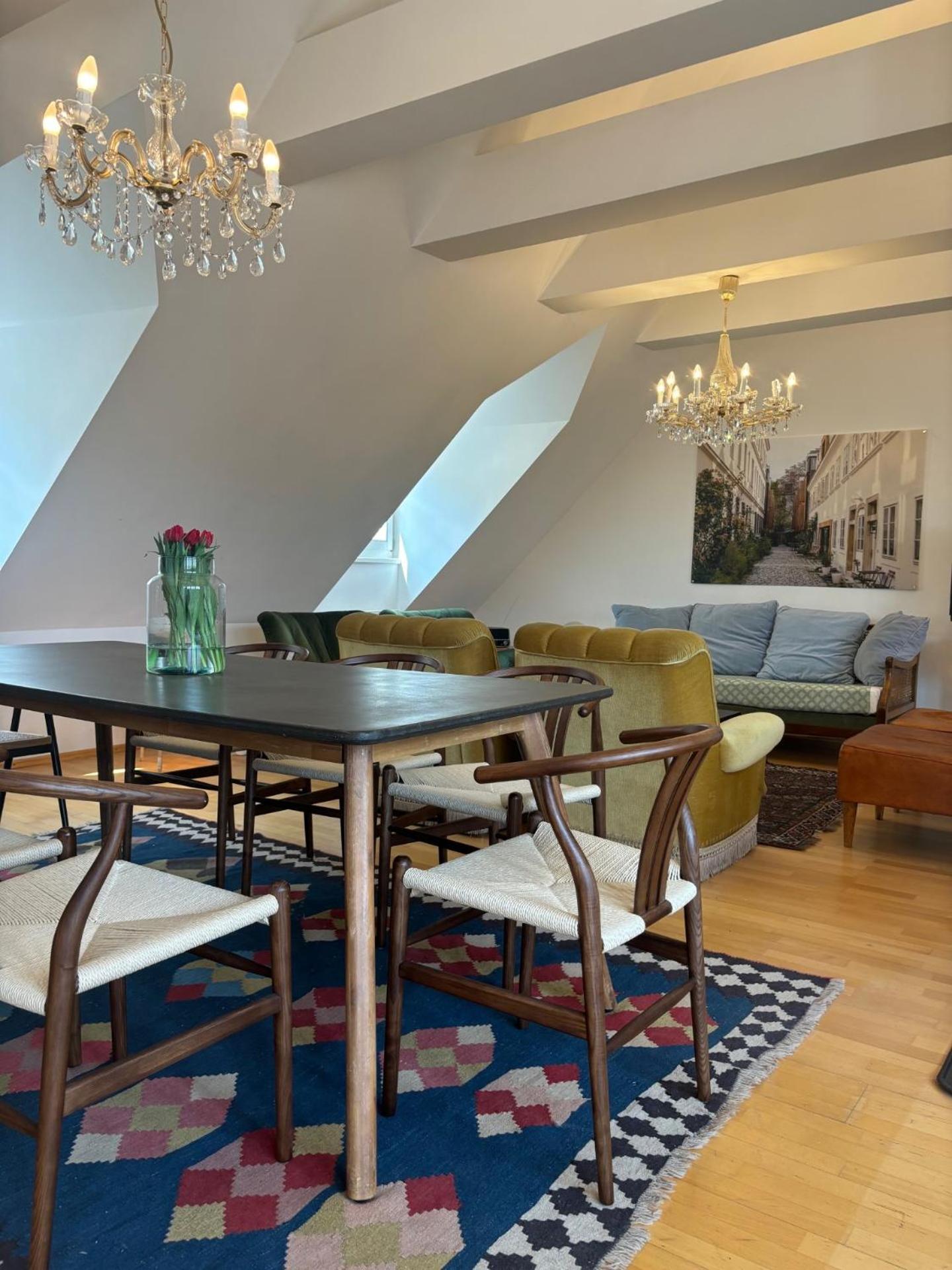 Großzügiges Apartment in historischem Gebäude