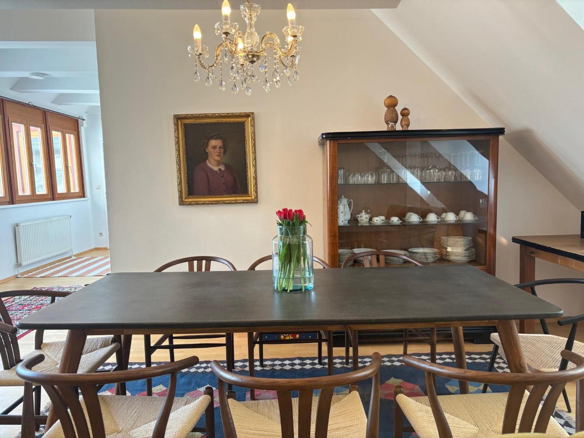 Großzügiges Apartment in historischem Gebäude