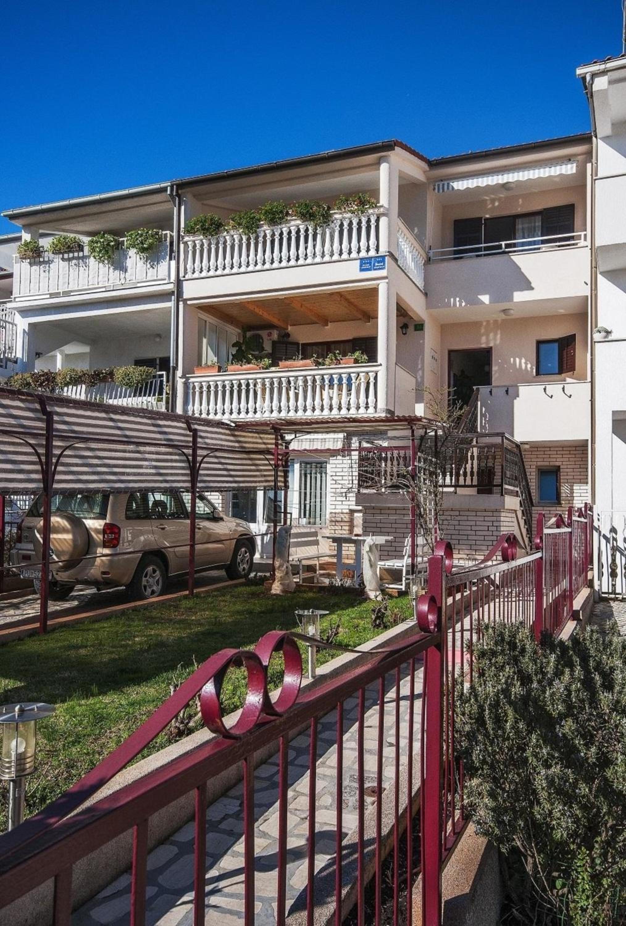 Ferienwohnung für 8 Personen ca 120 qm in Pula, Istrien Istrische Riviera view 3