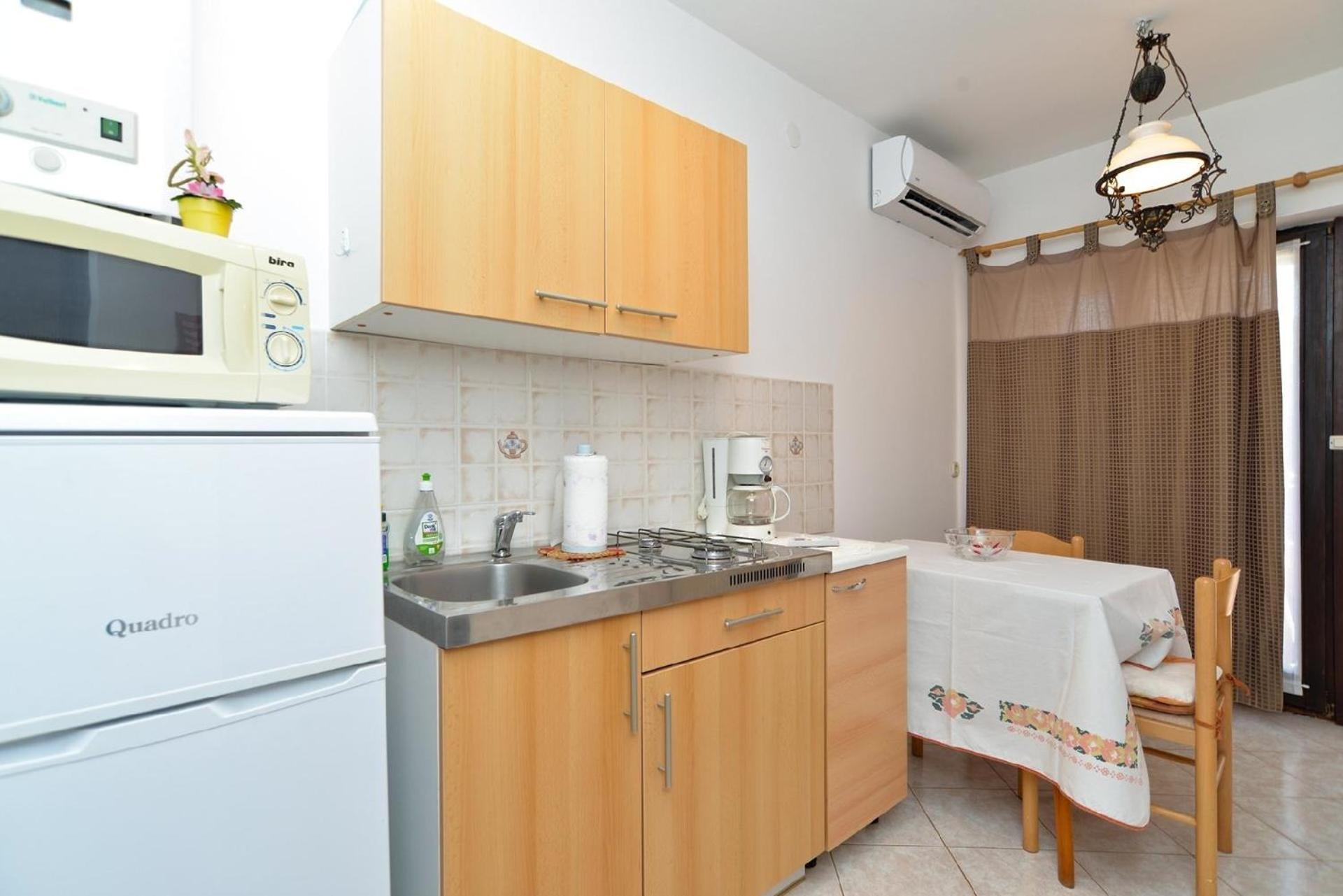 Ferienwohnung für 2 Personen ca 24 qm in Banjole, Istrien Istrische Riviera - b60983