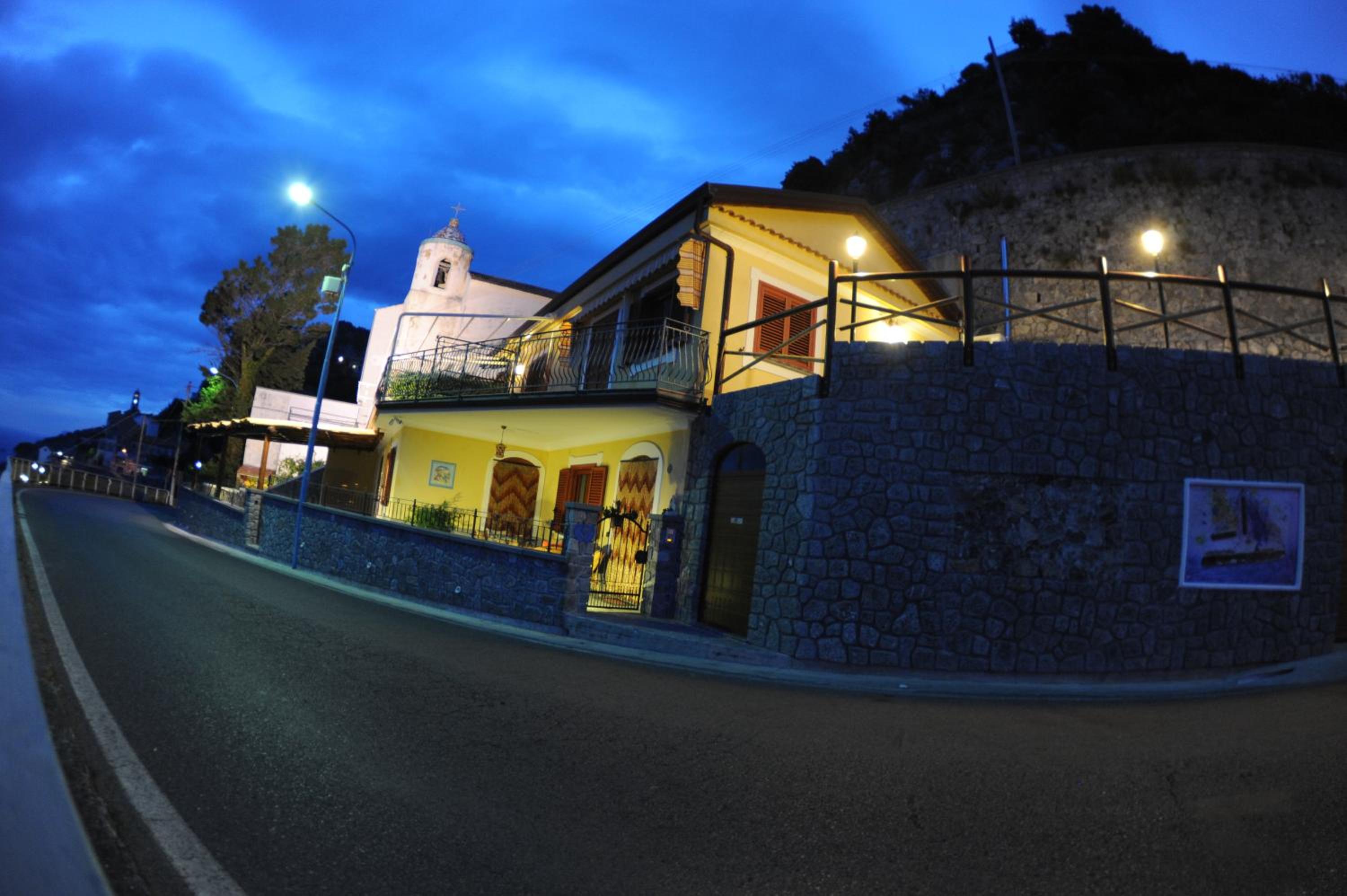 La Mela Blu
