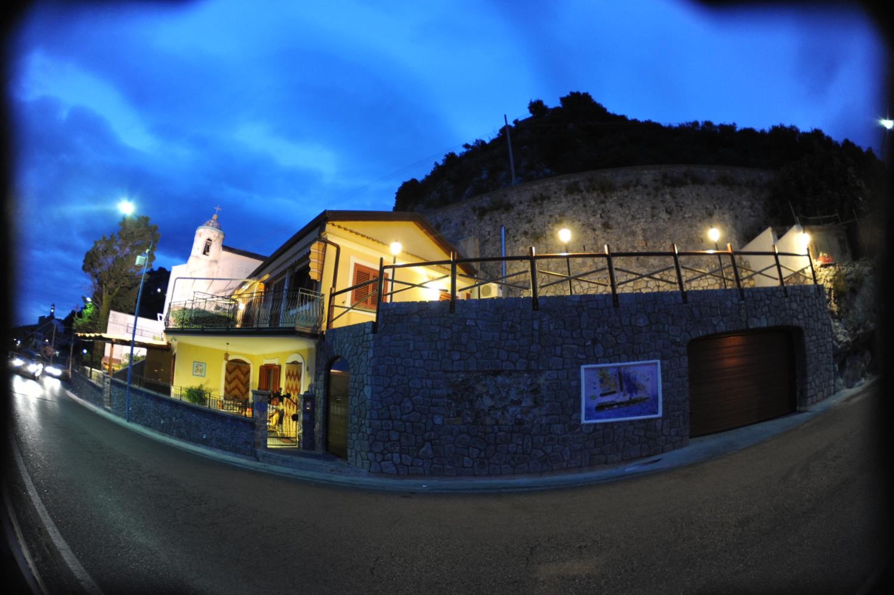 La Mela Blu