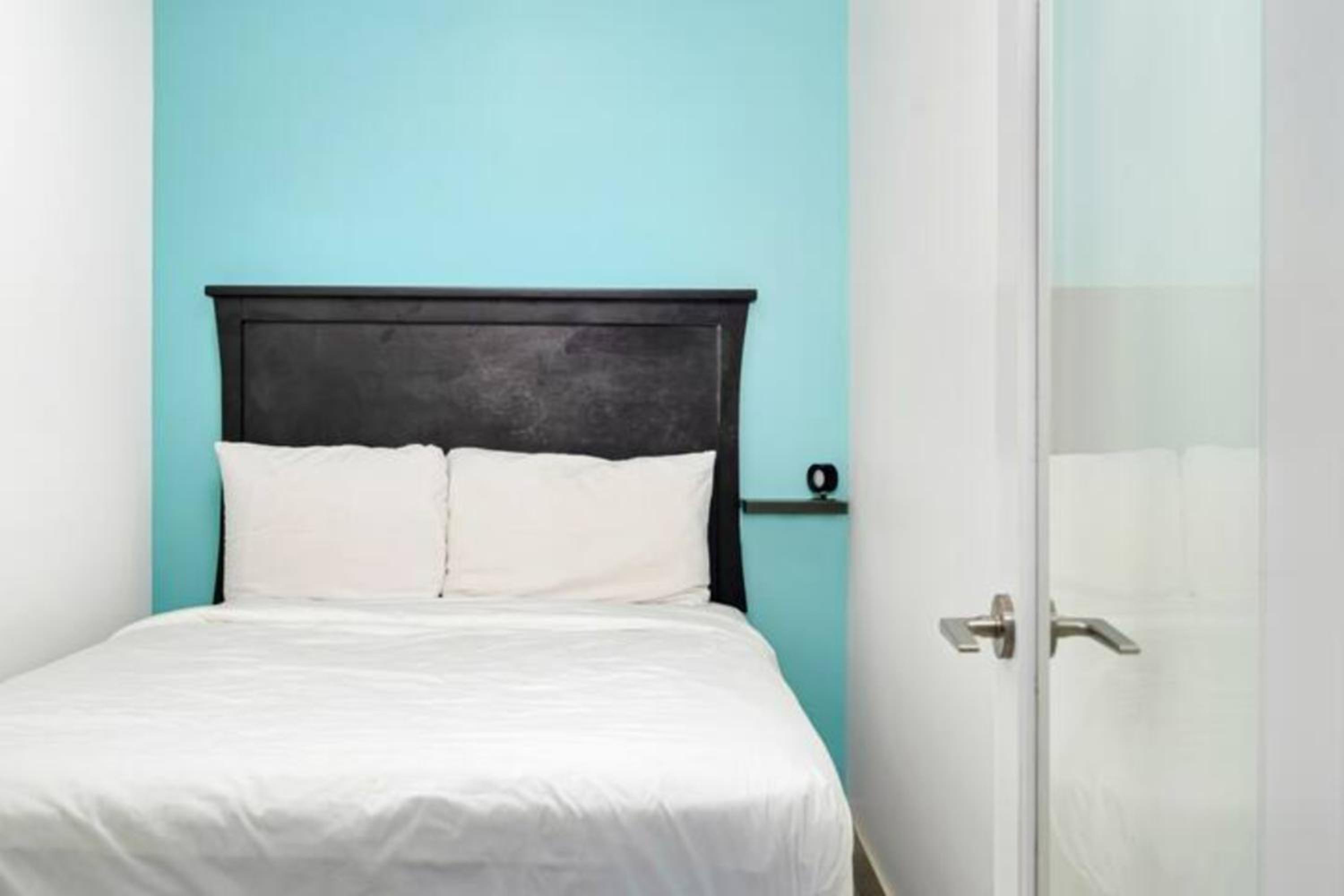 Lakeview Splendor- 7BR Penthouse Bliss Combo unit