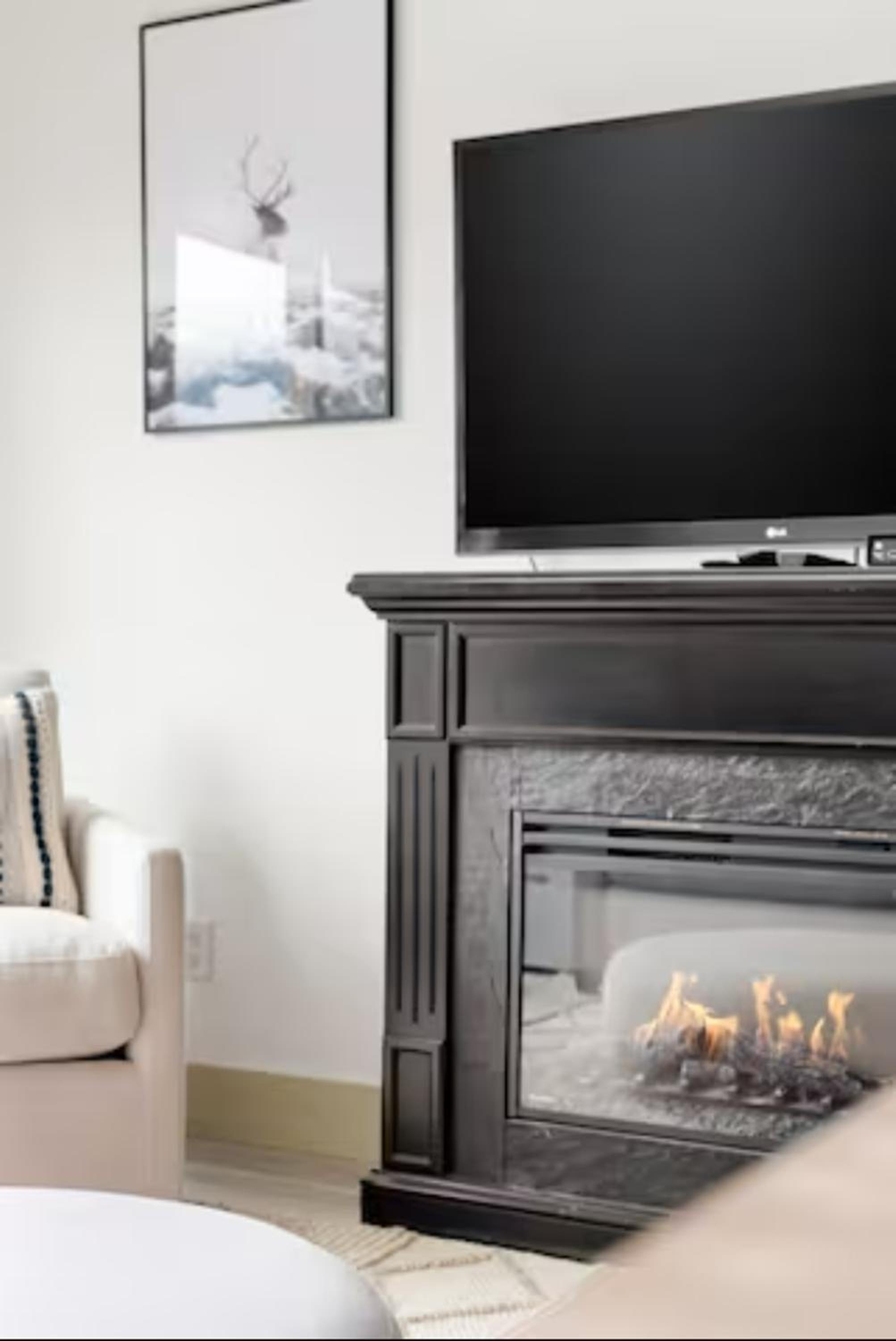 Lakeview Splendor- 7BR Penthouse Bliss Combo unit
