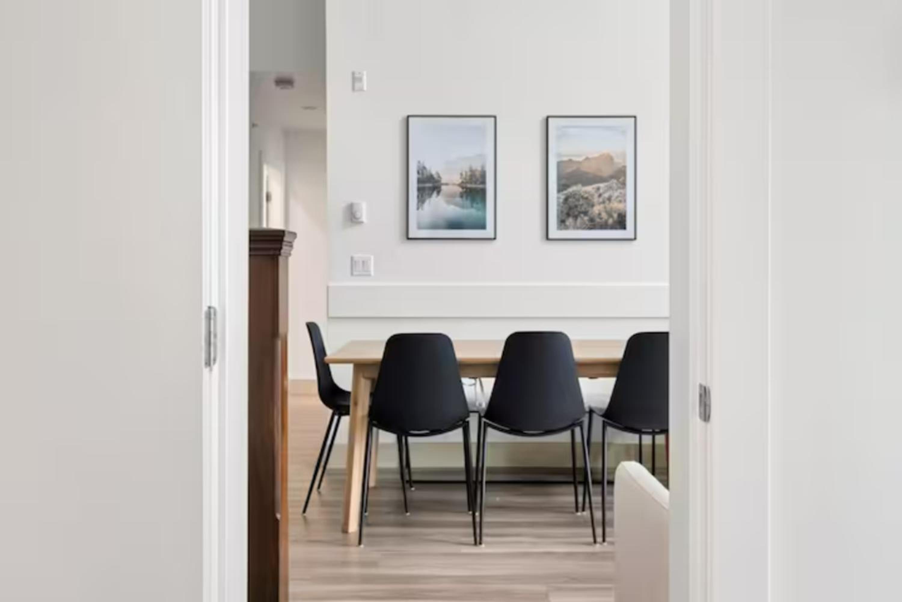 Lakeview Splendor- 7BR Penthouse Bliss Combo unit