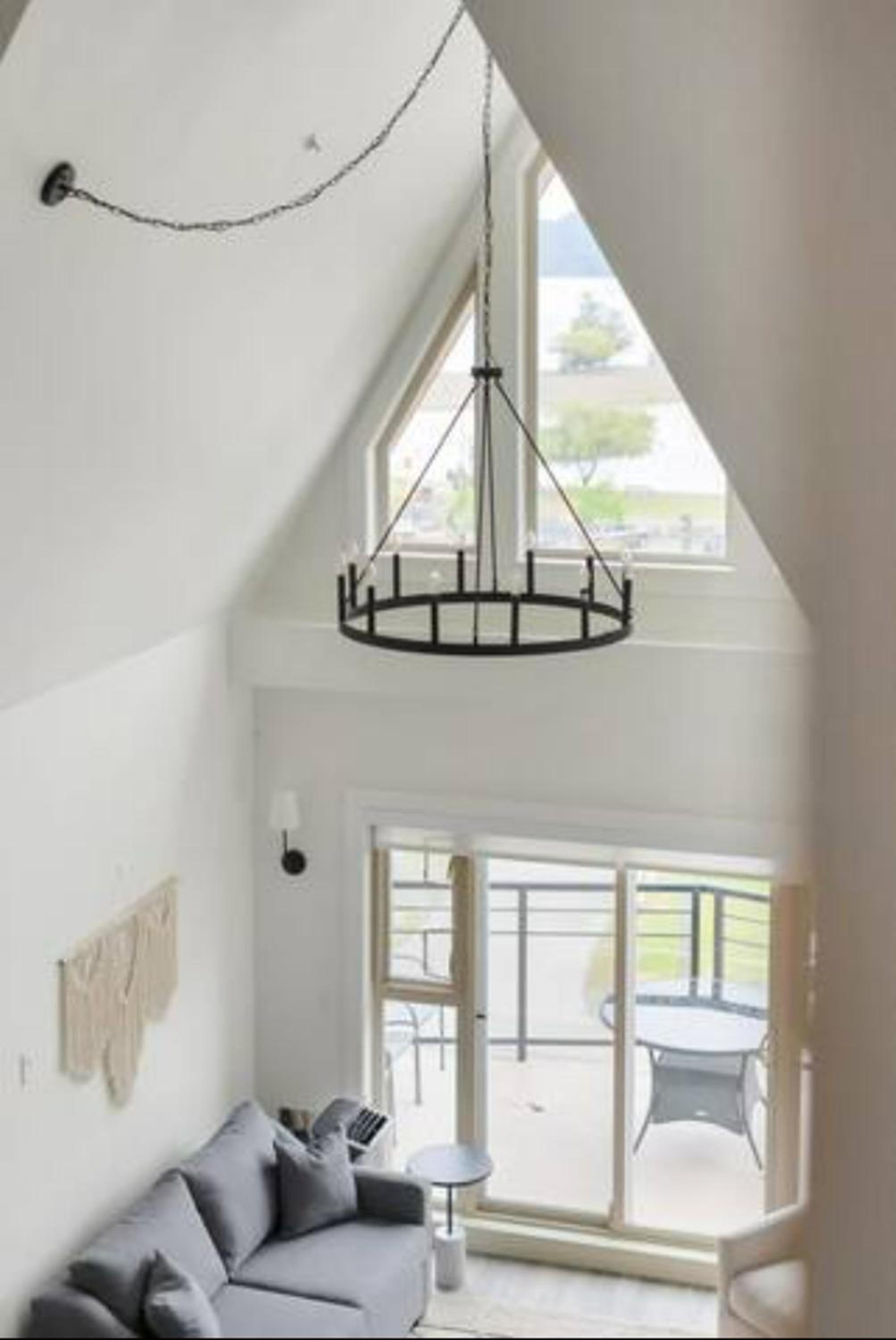 Lakeview Splendor- 7BR Penthouse Bliss Combo unit