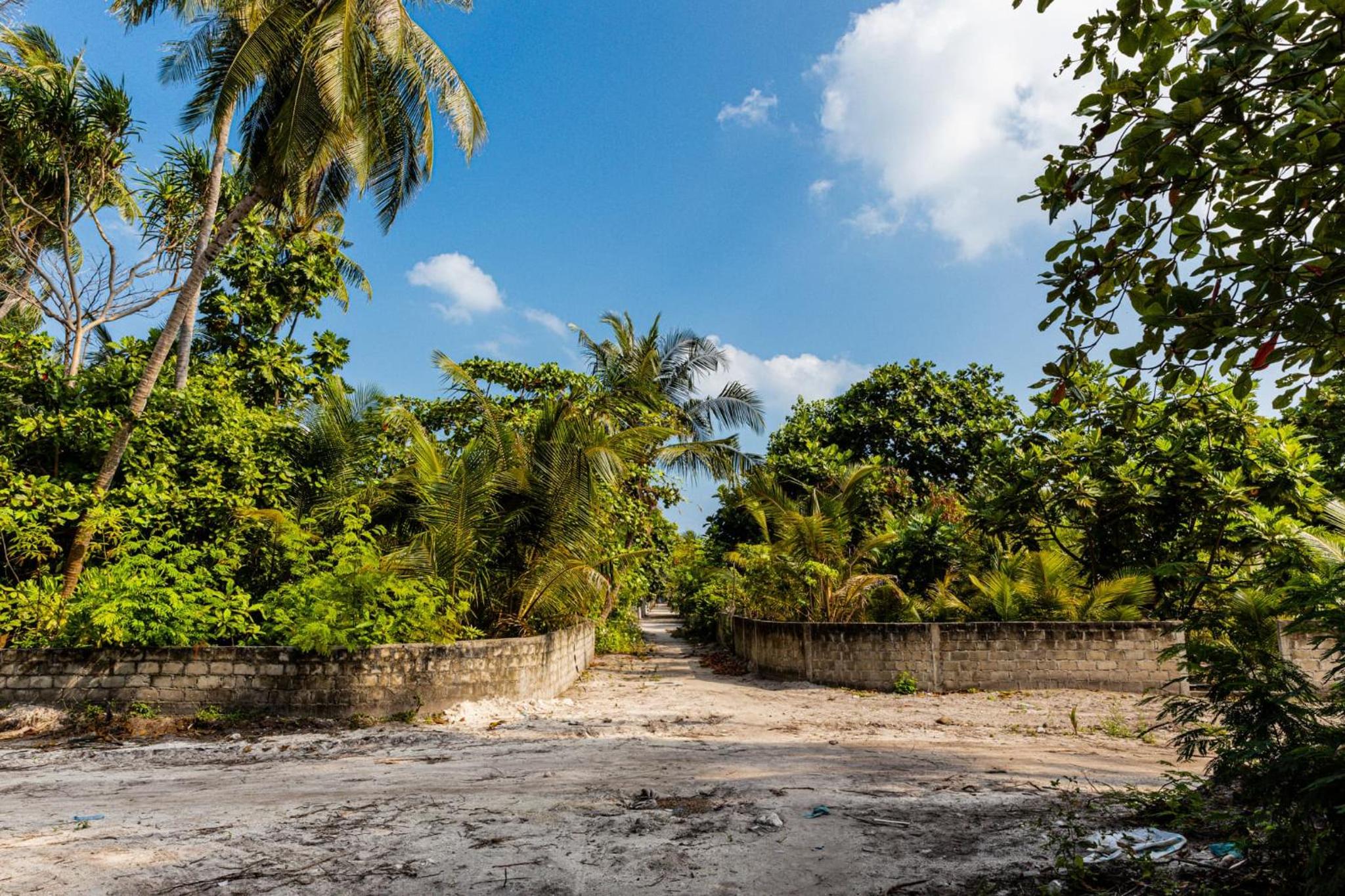 Feridhoo Beach Villa