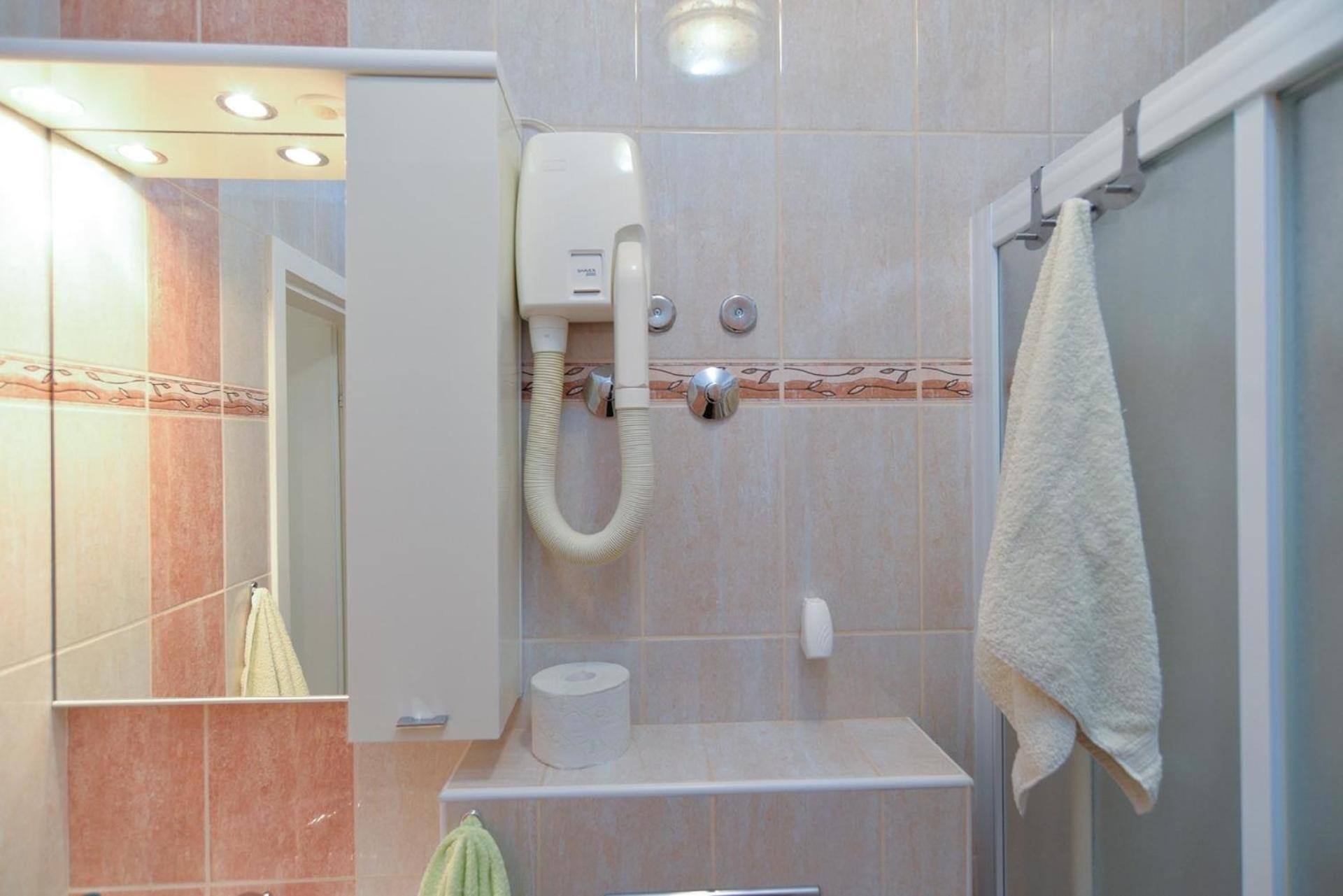 Ferienwohnung für 4 Personen ca 50 qm in Červar-Porat, Istrien Istrische Riviera - b54731