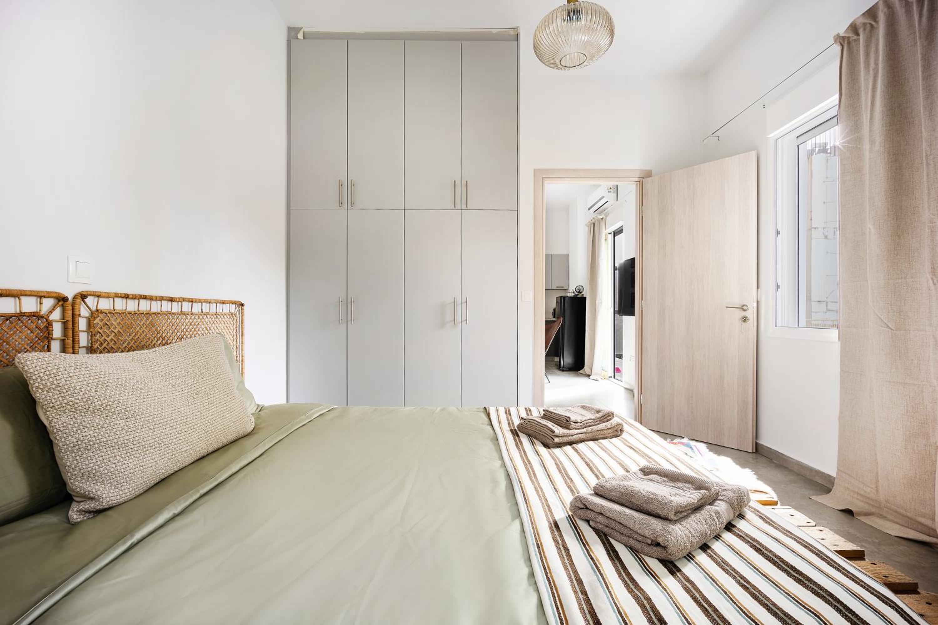 New suite near the metro for budget price! photo 2