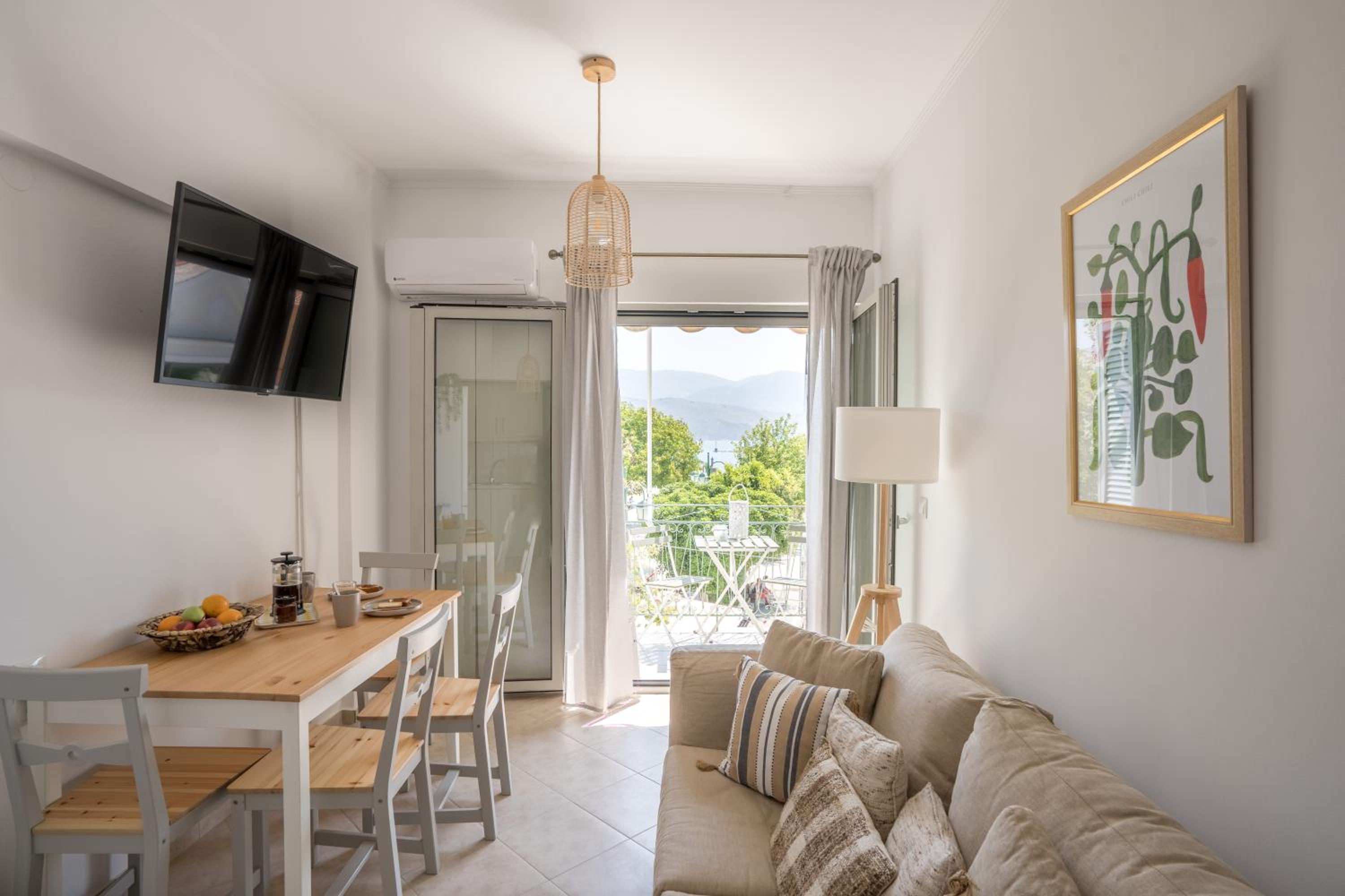 Platon Central Apartment