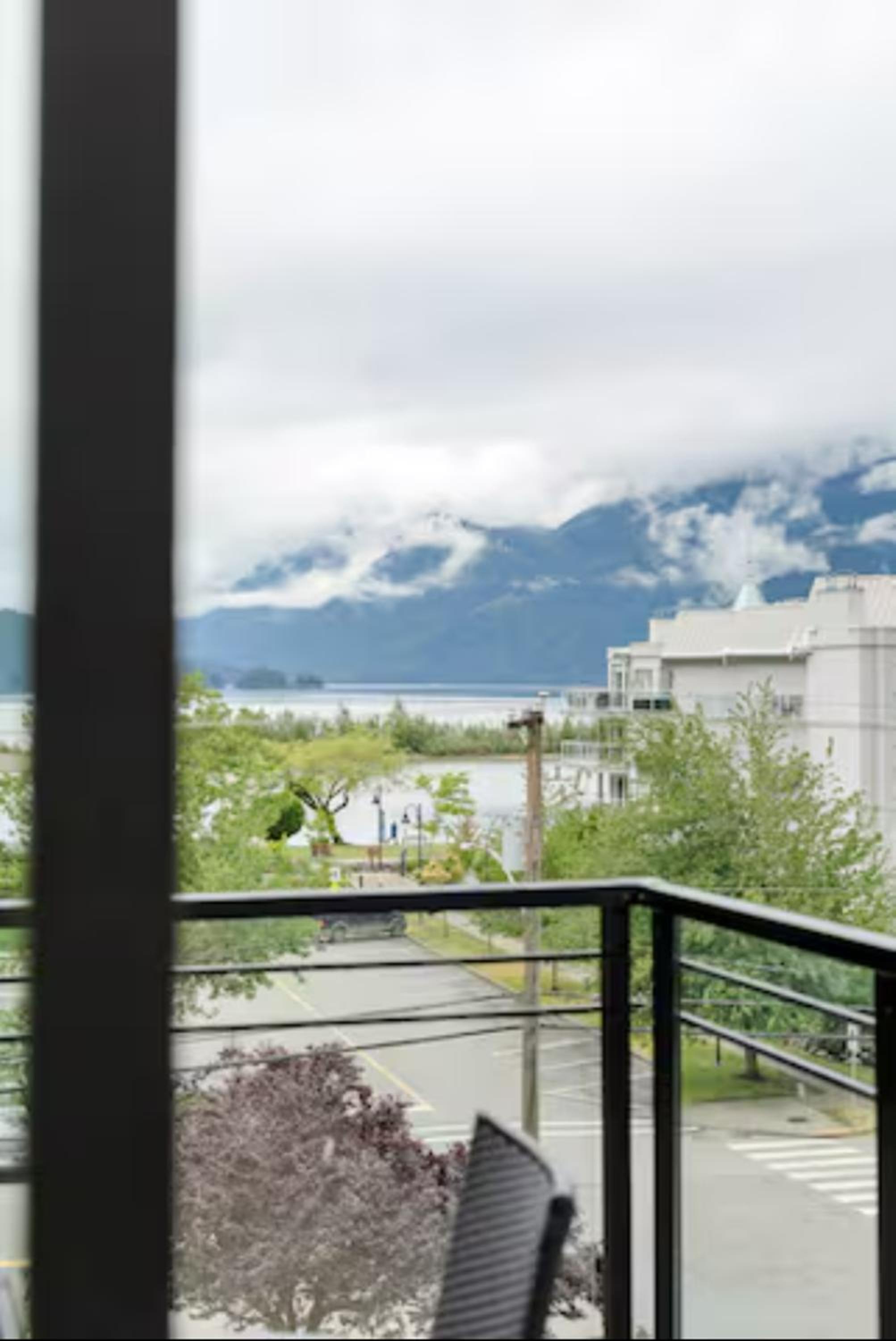 Mountain View Penthouse 7BR Combo Unit Bliss