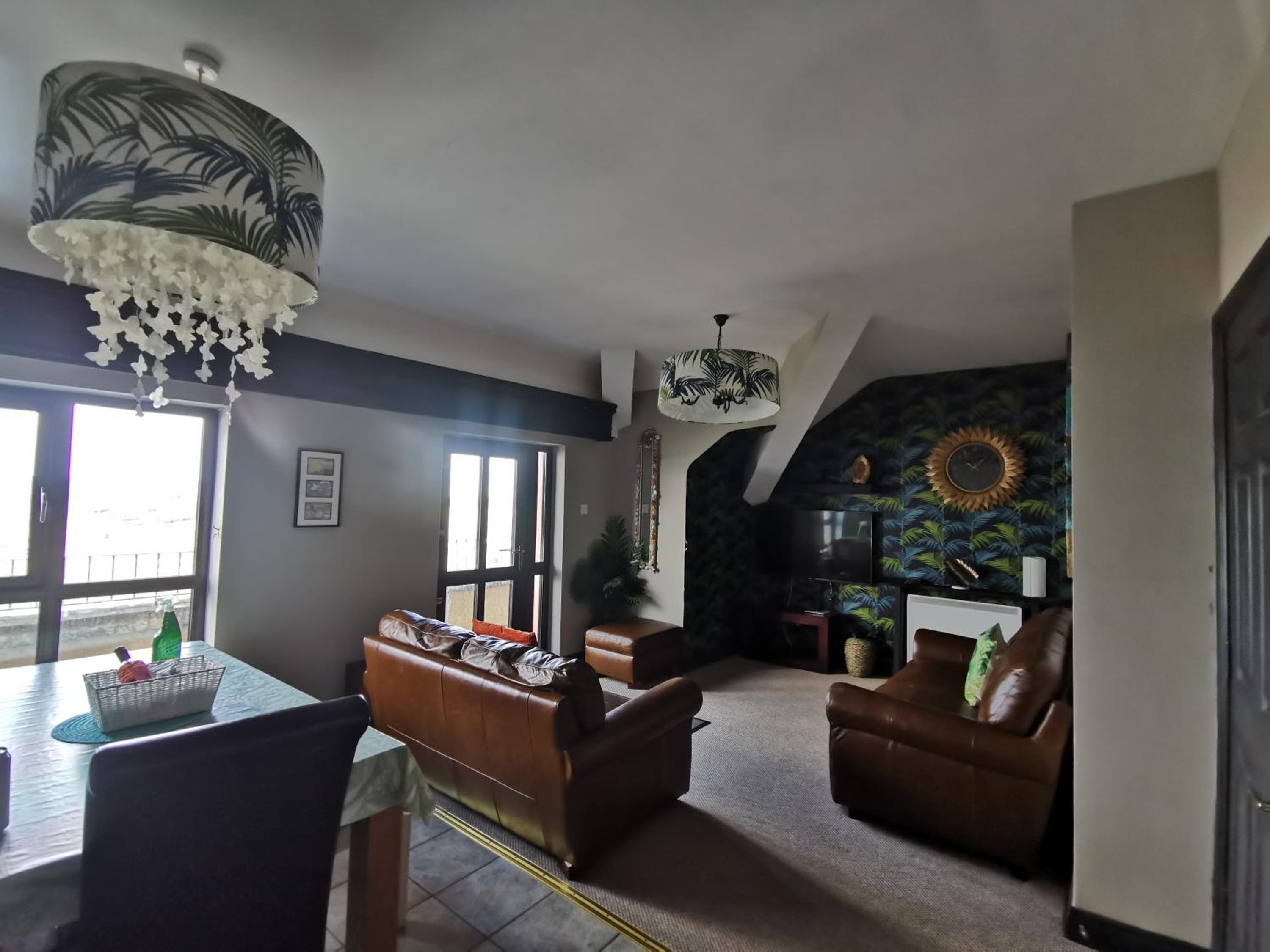 Palm Cove Bundoran Luxurious Sea View Balcony Free Wifi Netflix Sleeps 5 view 4