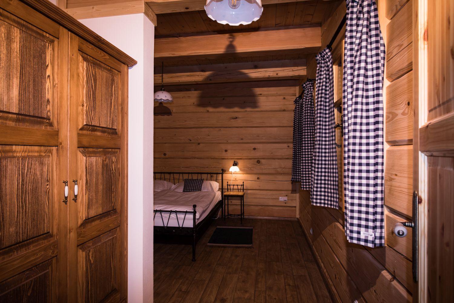 Roubenka u sjezdovky - Bělá pod Pradědem – Filipovice