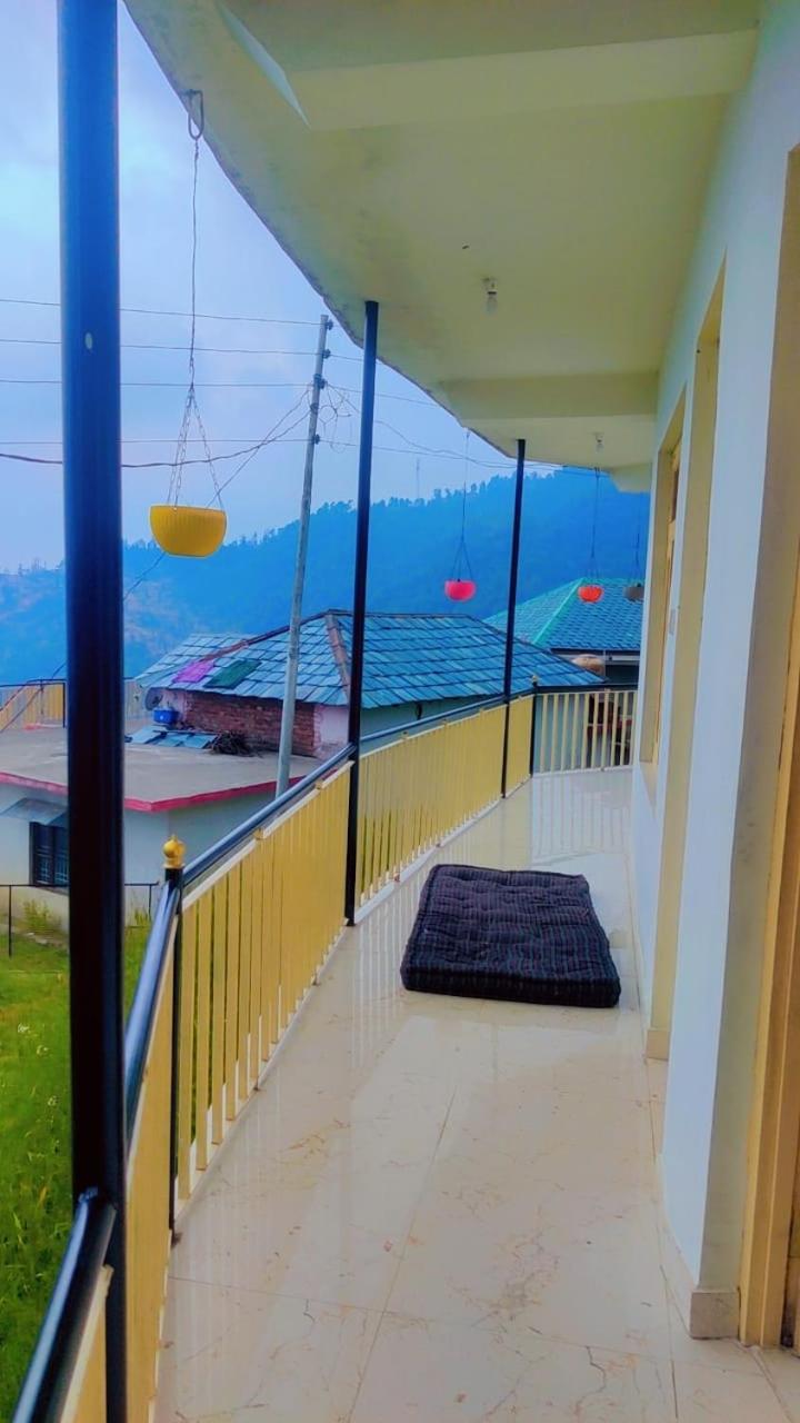 Yellow House view 5