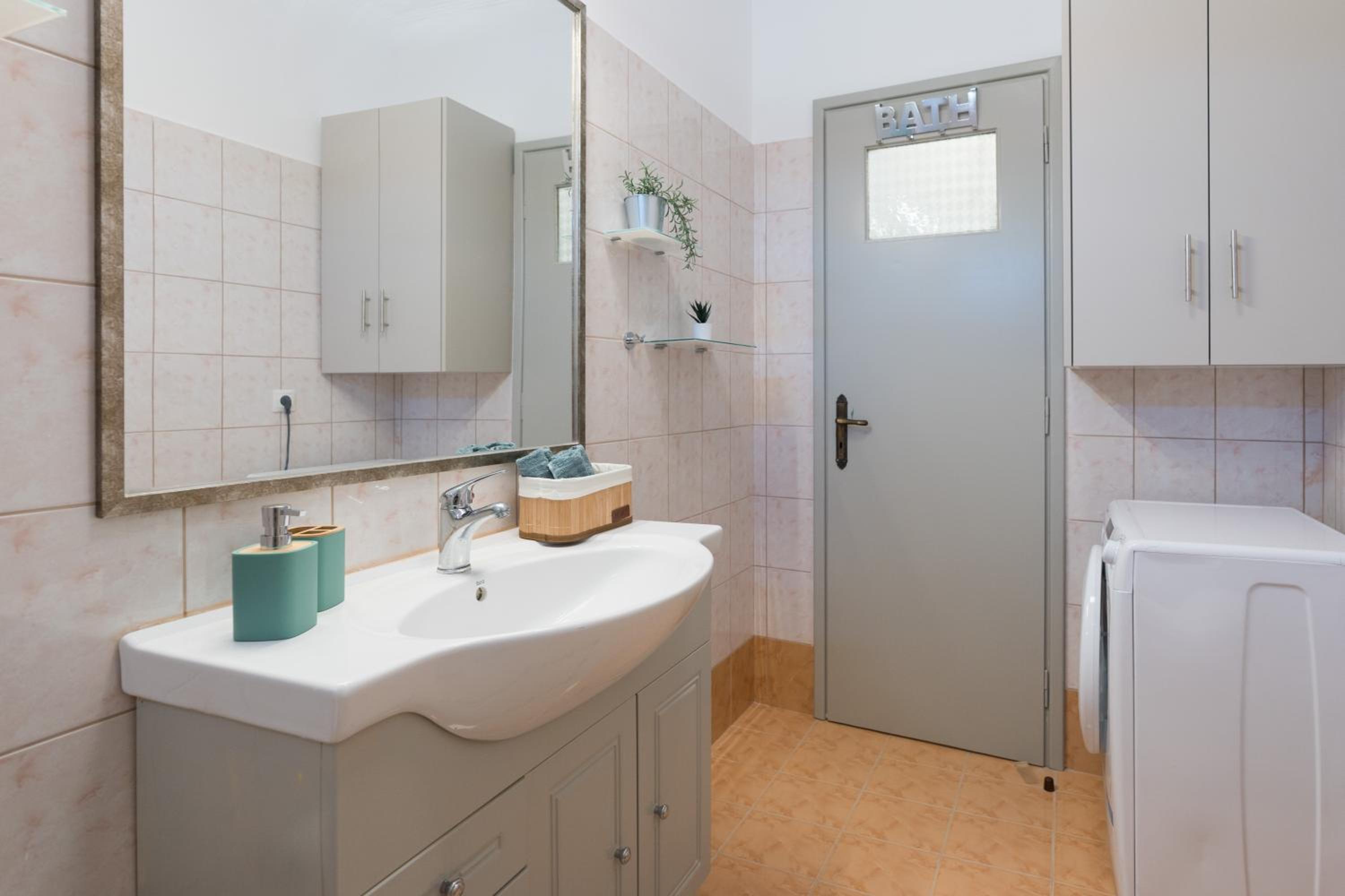 Platon Central Apartment