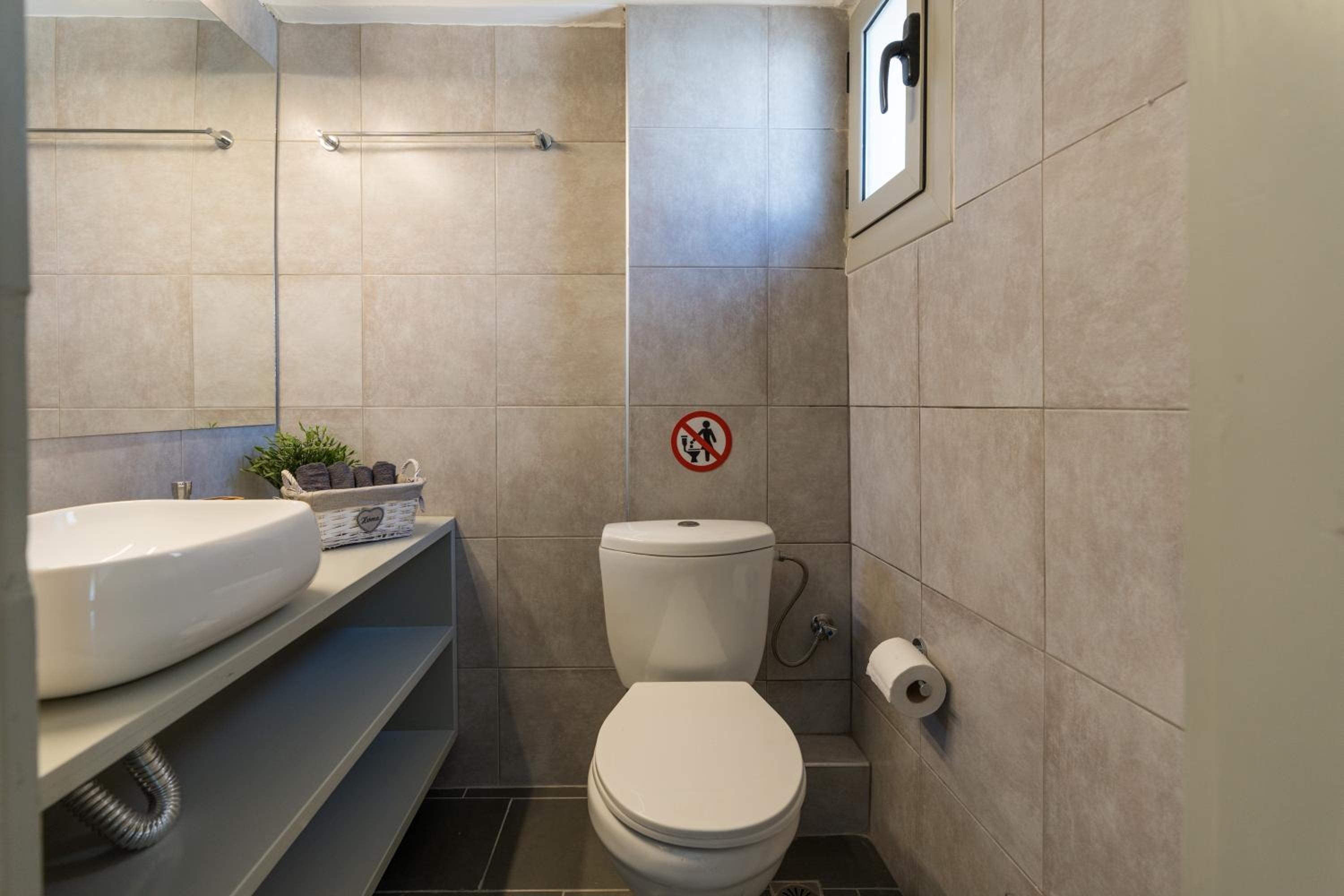 Platon Central Apartment