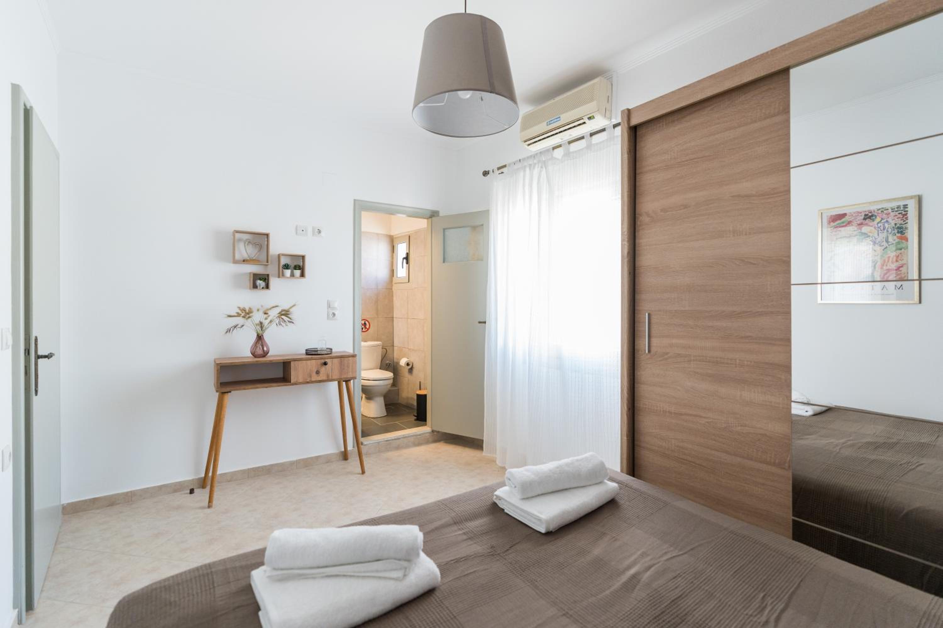 Platon Central Apartment