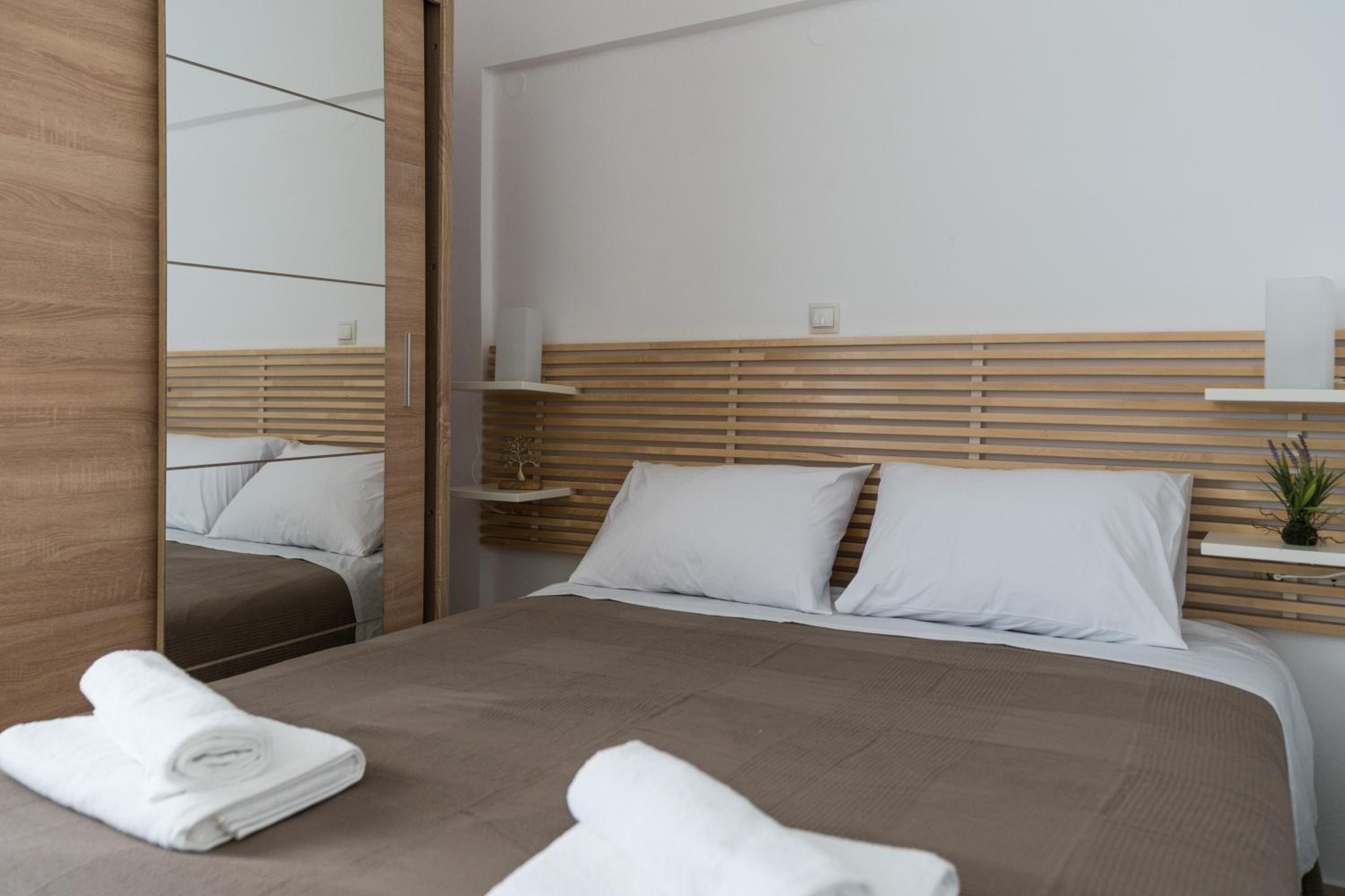 Platon Central Apartment