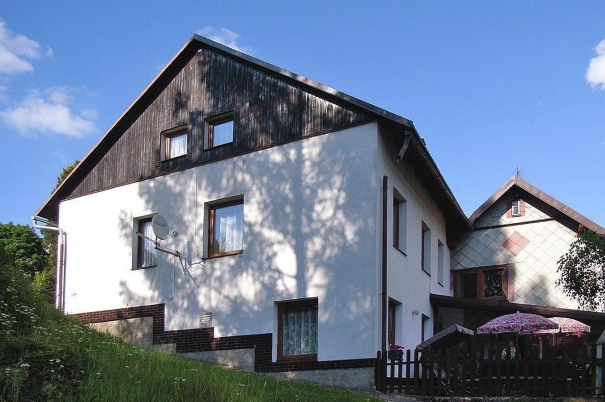 Ferienhaus mit Privatpool für 10 Personen ca 240 qm in Smrzovka, Sudetengebirge Tschechien Riesengebirge Tschechien