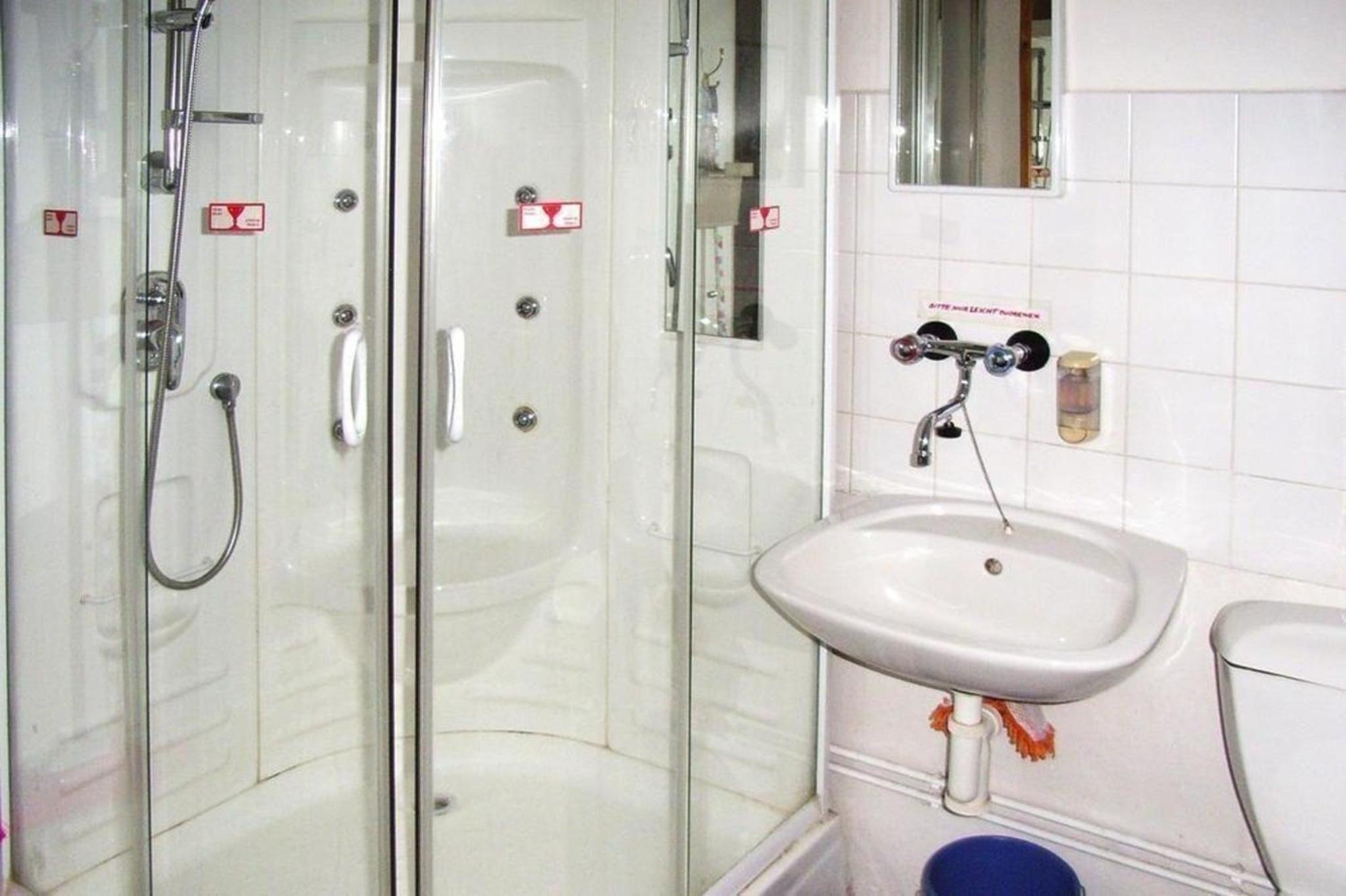Ferienhaus mit Privatpool für 10 Personen ca 240 qm in Smrzovka, Sudetengebirge Tschechien Riesengebirge Tschechien