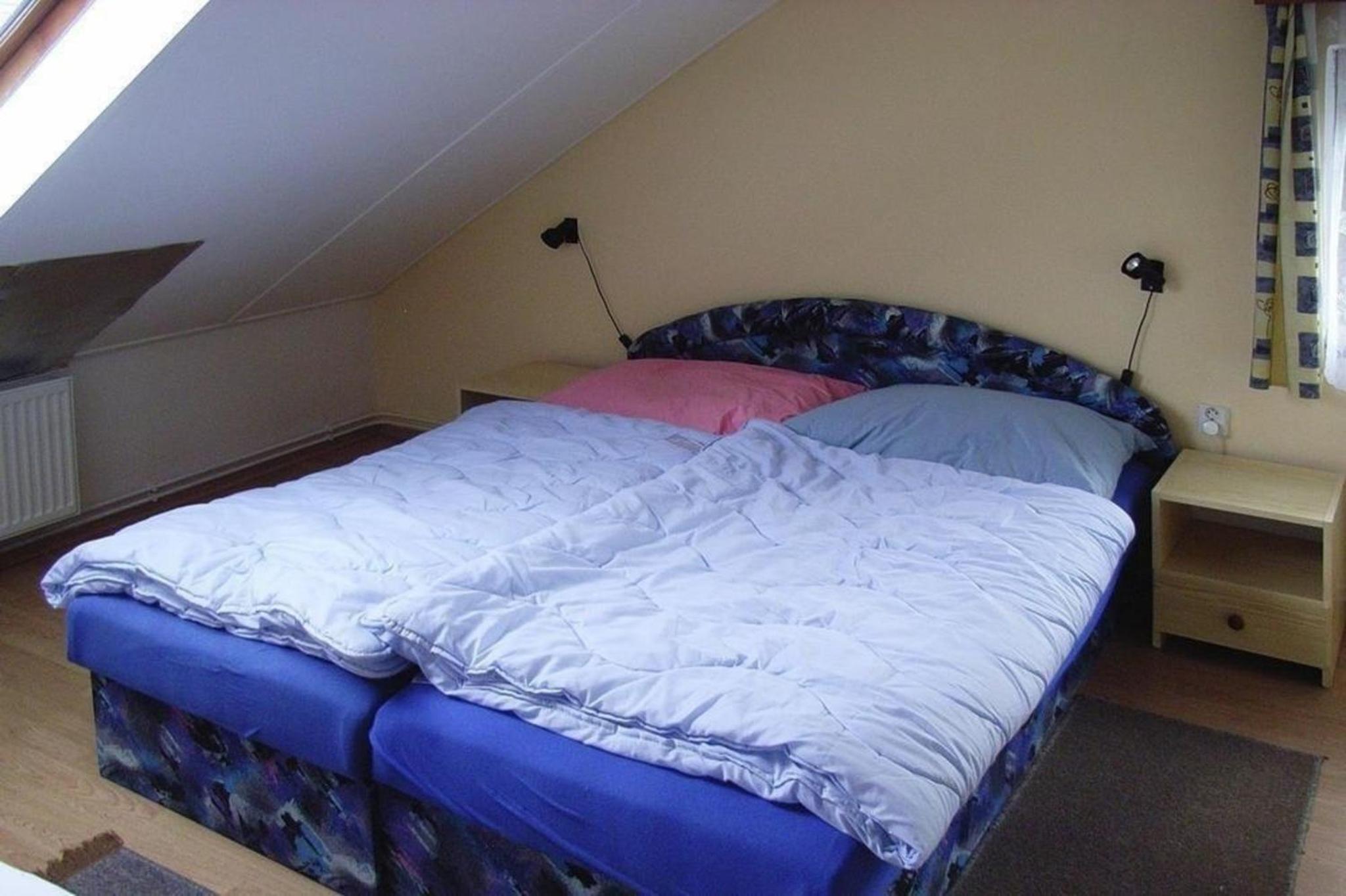 Ferienhaus mit Privatpool für 10 Personen ca 240 qm in Smrzovka, Sudetengebirge Tschechien Riesengebirge Tschechien